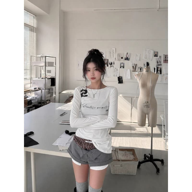 사람들 면 아메리칸 새로운 알파벳 프린트 긴팔 티셔츠 여성 몸매 가꾸기 주름 허리 수축 쇼트 스타일 라운드 넥 슬림해 보이는 핫걸 이미지 3