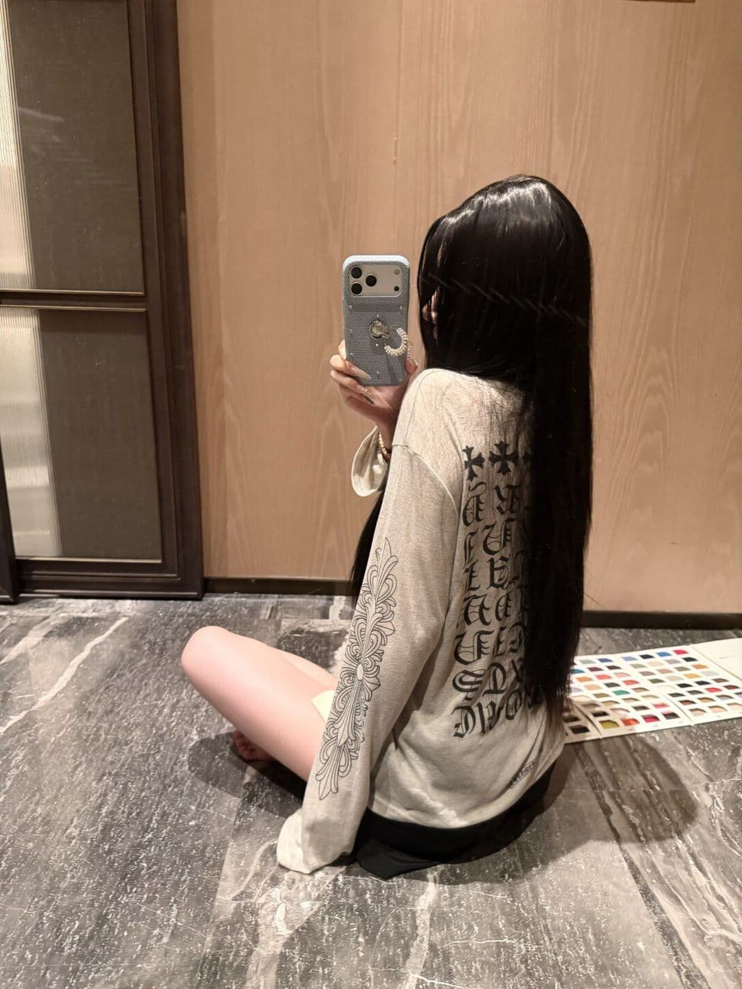 원본 원단 중년 섹션 산스크리트어 루즈핏 느긋한 바람 알파벳 프린트 긴팔 티셔츠 여성 상세 이미지 1