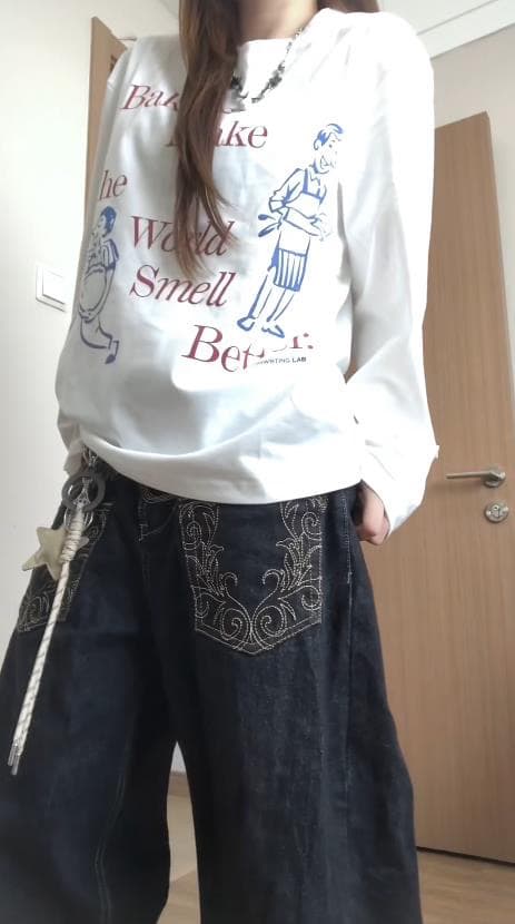 높은 품질 순면 200그램 21 빗질하다 정밀 프린트 가을 루즈핏 긴팔 티셔츠 여성 이미지 3