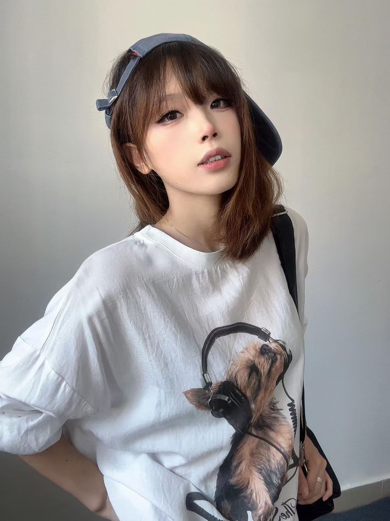 높은 품질 순면 200그램 21 빗질하다 정밀 프린트 가을 루즈핏 긴팔 티셔츠 여성 상세 이미지 1