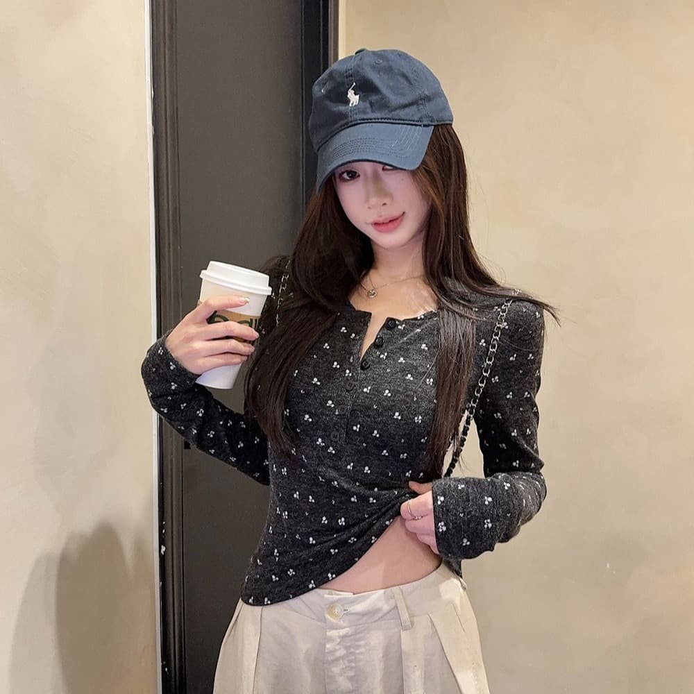 250그램 찹쌀 기사 레트로 꽃무늬 버클 칼라 긴팔 티셔츠 여성 가을 겨울 몸매 가꾸기 인사이드 가져 가라. 기본 셔츠 풀오버 맨위 이미지 5