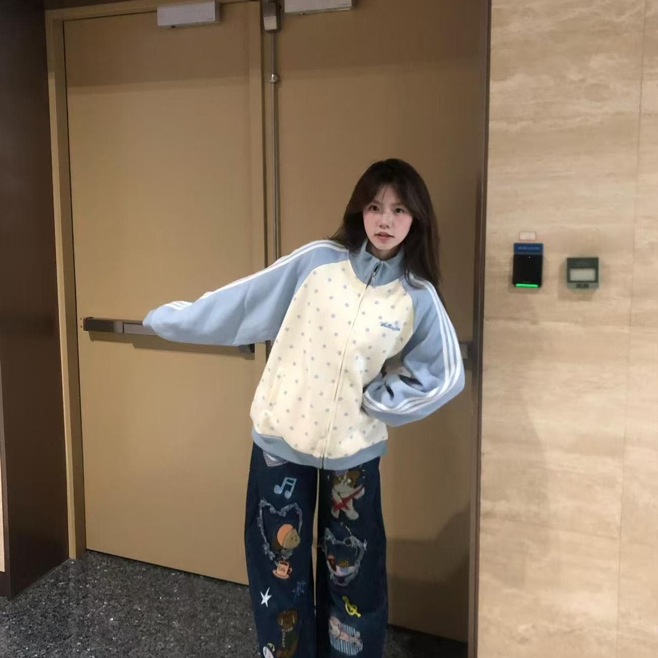 얇은 스타일 털이 있는 클립 칼라 것 자수 순수한 Mianhua 면 복합 지퍼 후드티 여성 이미지 3
