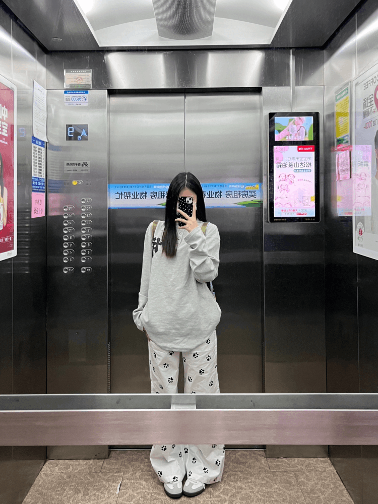 250그램 후아 남편 그리드 긴팔 티셔츠 캐주얼 루즈핏 가죽 자수 반 개방 버클 업 의류 상세 이미지 4