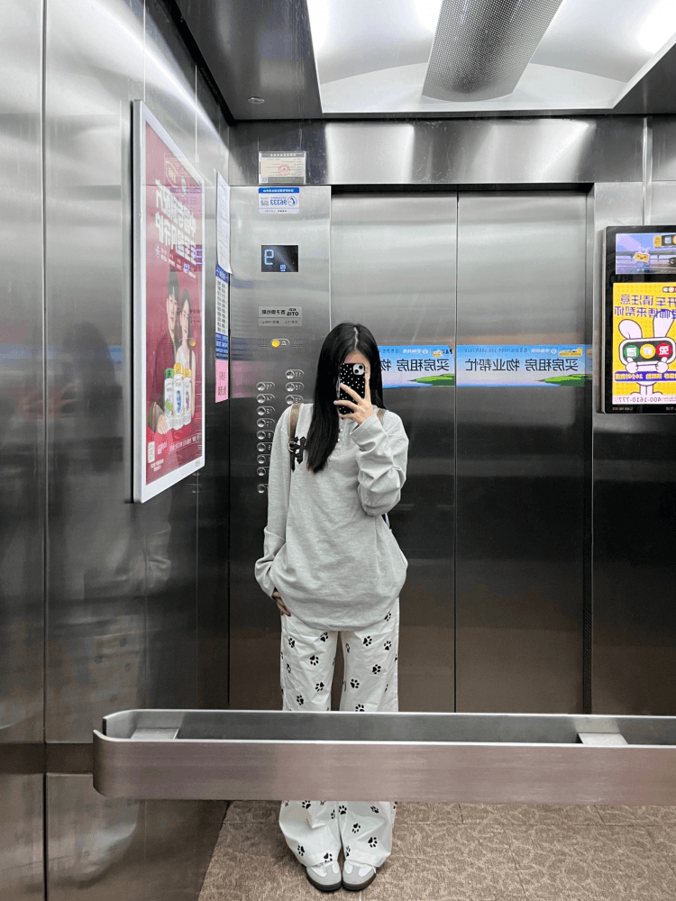 250그램 후아 남편 그리드 긴팔 티셔츠 캐주얼 루즈핏 가죽 자수 반 개방 버클 업 의류 상세 이미지 5