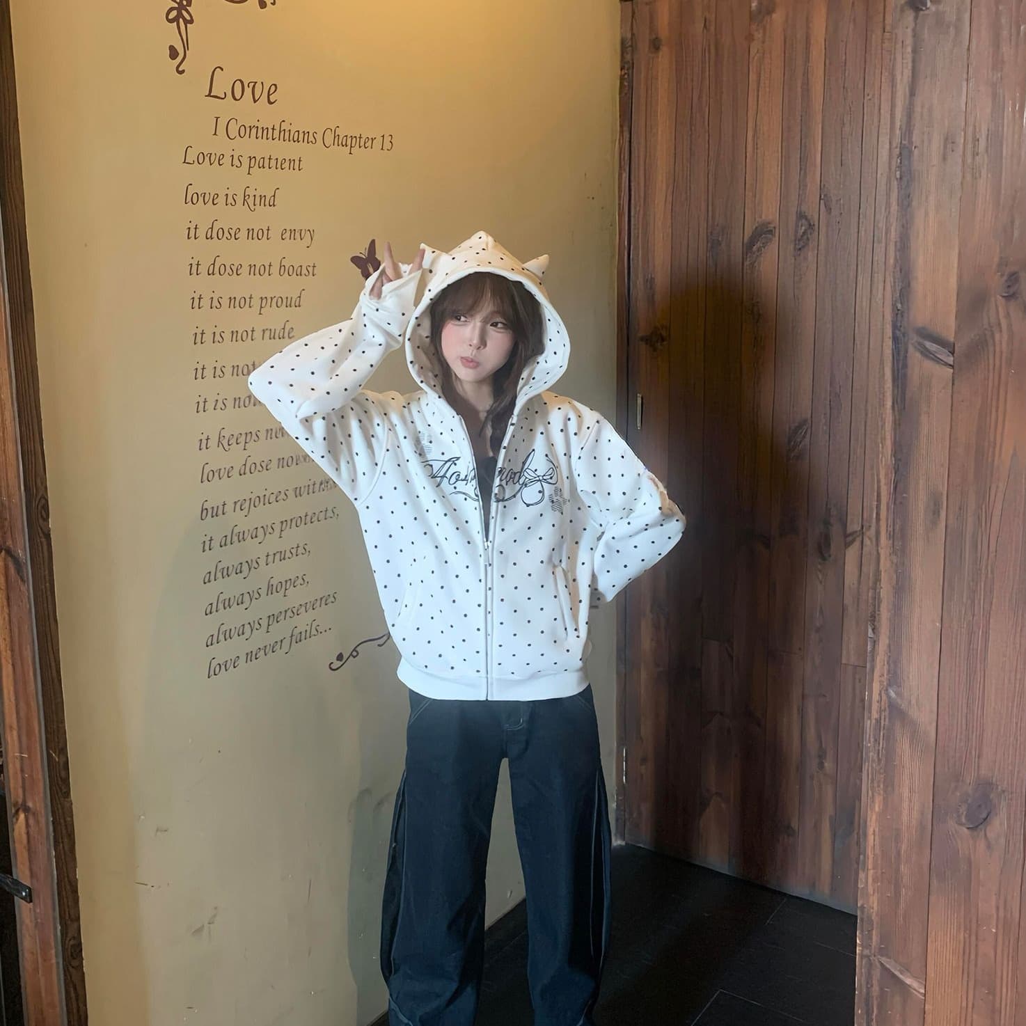 얇은 스타일 백금 지퍼 핫픽스 자수 이후 패키지 칼라 순수한 Mianhua 면 복합 후드티 여성 이미지 5