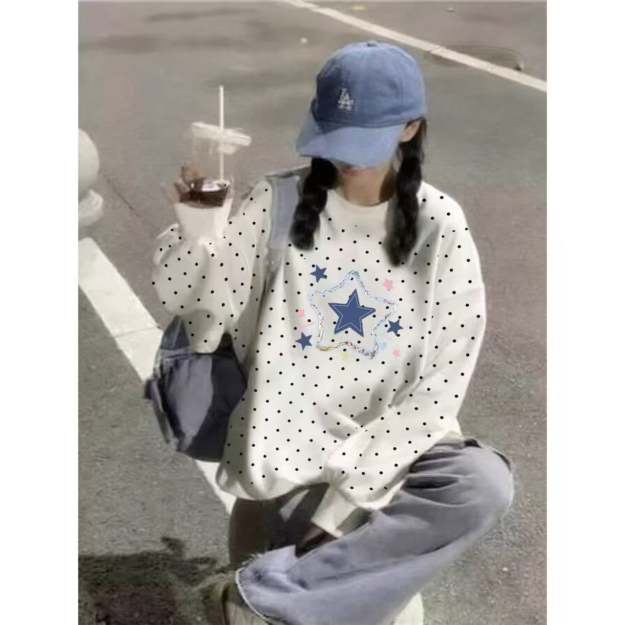 순수한 Mianhua 면 복합 얇은 스타일 털이 있는 도트 무늬 라운드 넥 프린트 후드티 여성 상세 이미지 5
