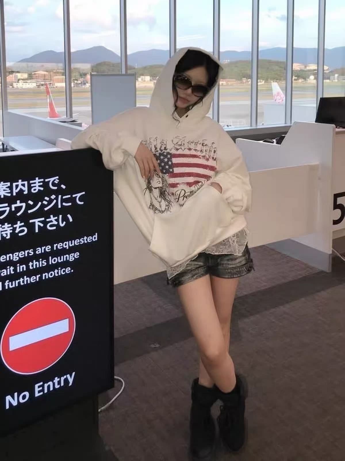 후아 면 복합 없음 모자 로프 있음 주머니 후드 티 스웨터 여성 프린트 얇은 스타일 털이 있는 상세 이미지 3