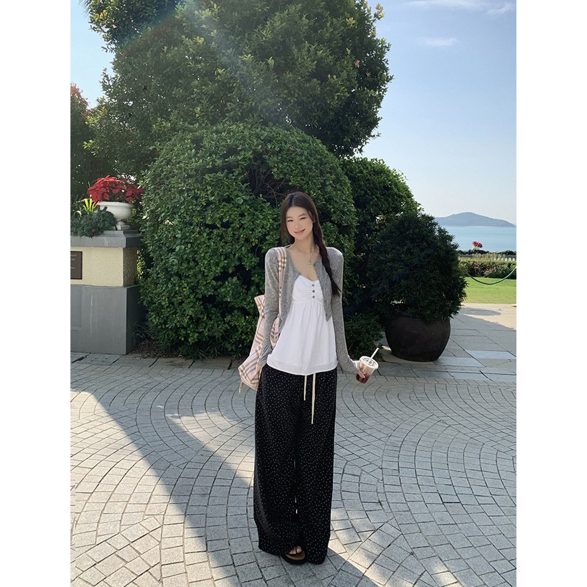 한 부서 이른 가을 착용 가져 가라. 화이트 V넥 캐미솔 외출용 민소매 맨위 니트 오픈 가디건 세트 상세 이미지 4