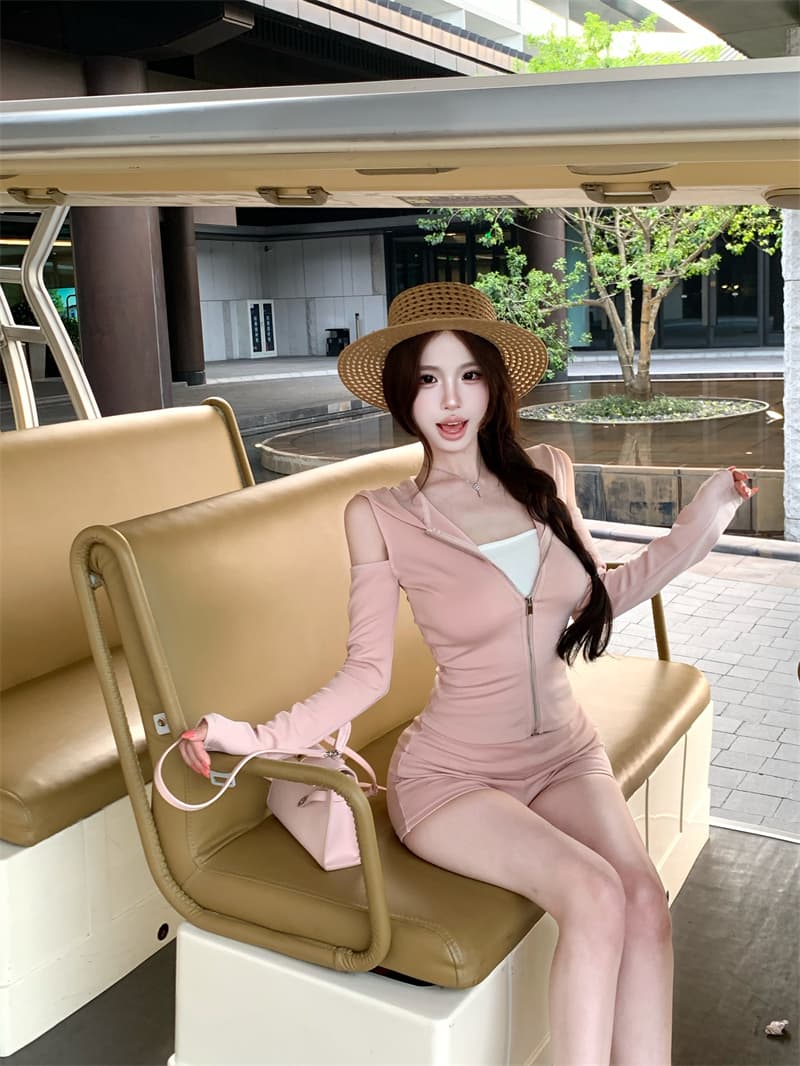 실사 후드 캐주얼 스포츠 슈트 오프숄더 재킷 나팔 바지 3종 세트 이중층 미끄럼 방지 스트립 닦아내 라. 가슴 안쪽 가져 가라.