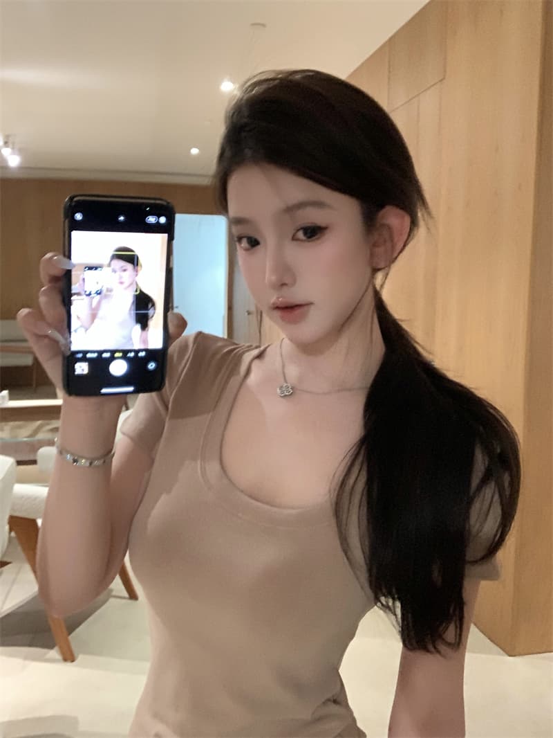 실사 편안함 단색 u 칼라 몸매 가꾸기 반팔 기본 셔츠 이미지 4
