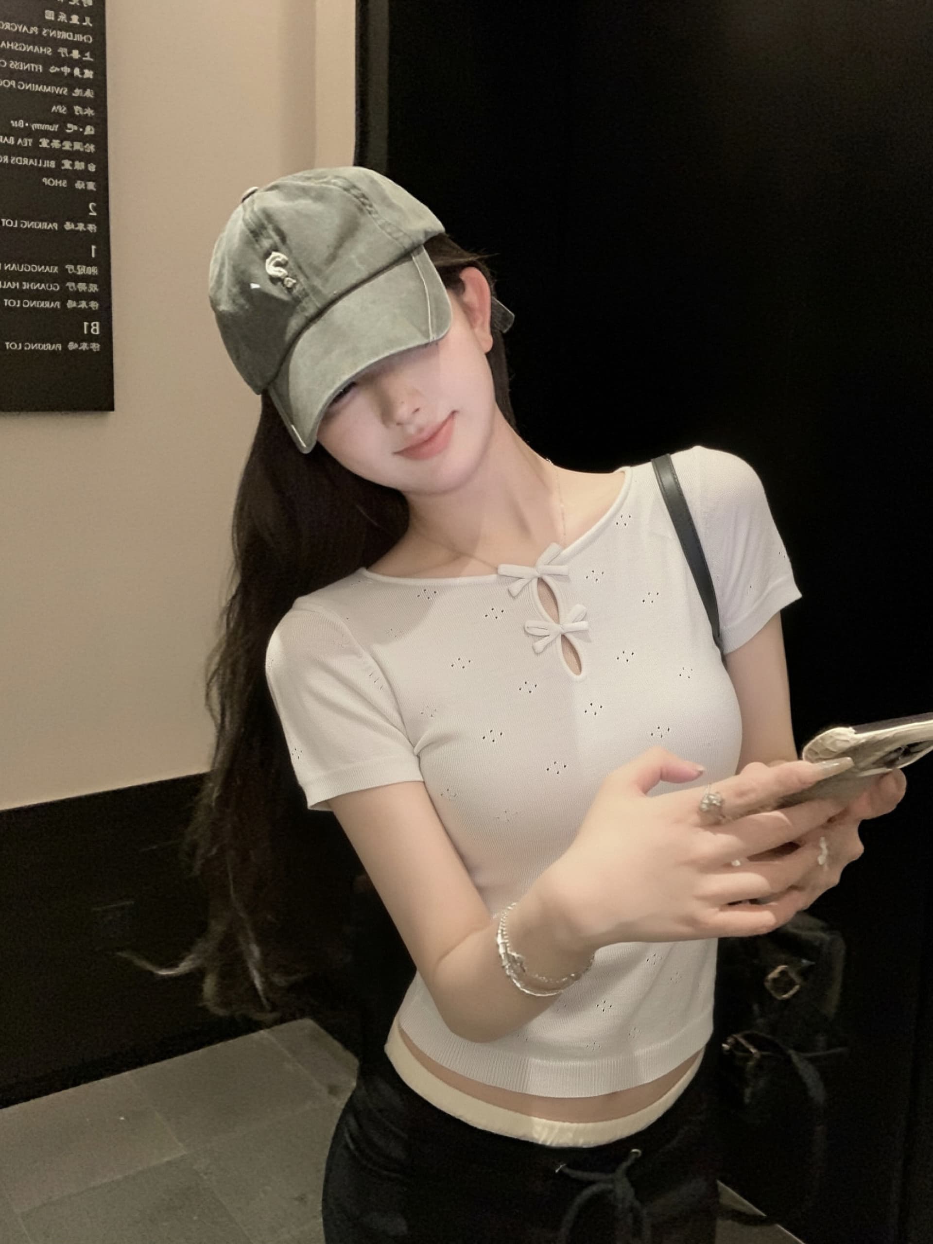 라운드 넥 나비 매듭 홀로우 아웃 자카드 니트 반팔 티셔츠 여성 여름 슬림해 보이는 맨위 상세 이미지 3