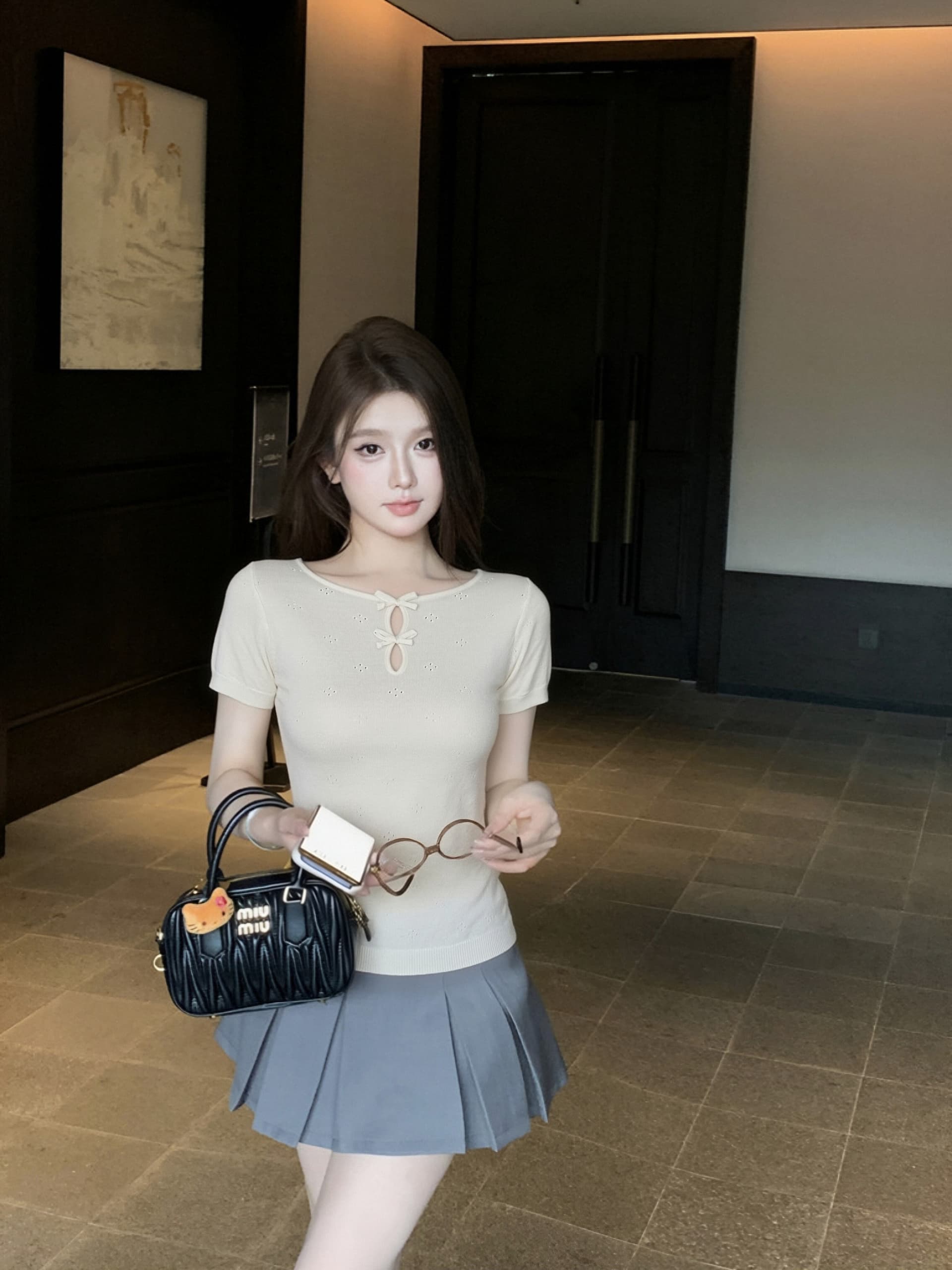 라운드 넥 나비 매듭 홀로우 아웃 자카드 니트 반팔 티셔츠 여성 여름 슬림해 보이는 맨위 상세 이미지 9
