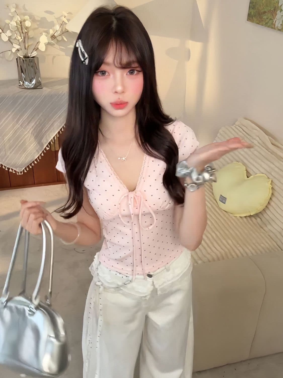 경관 그림 2 2 와 사고 방식 260 그램 하트 프린트 레이스 레이스업 디자인 센스 반팔 티셔츠 상세 이미지 2