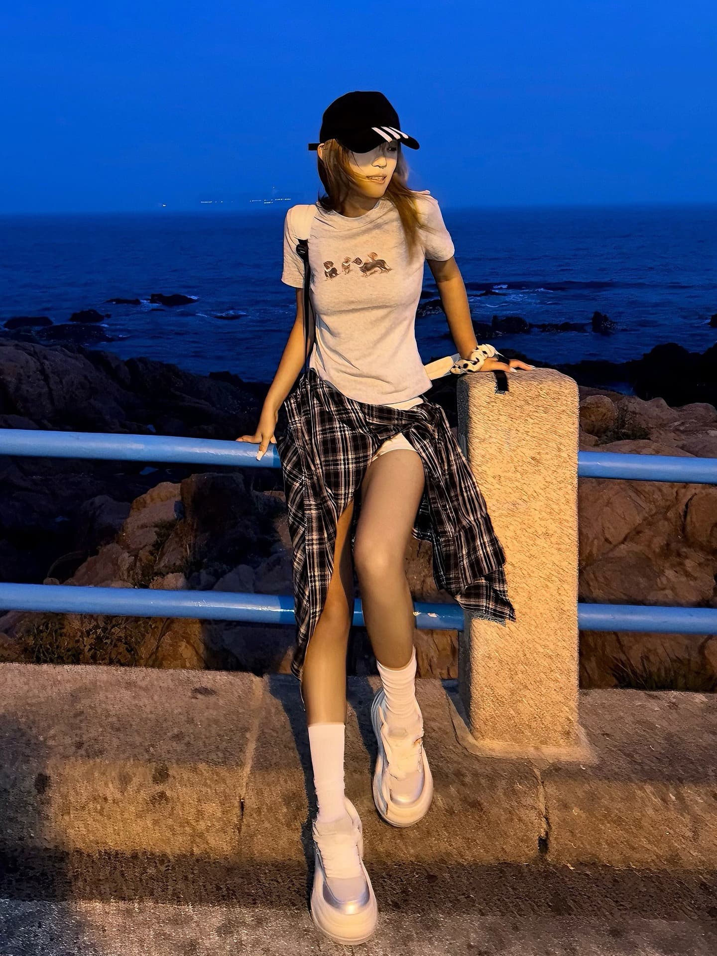 아메리칸 레트로 긍정적 인 어깨 라운드 넥 프린트 반팔 티셔츠 상세 이미지 5