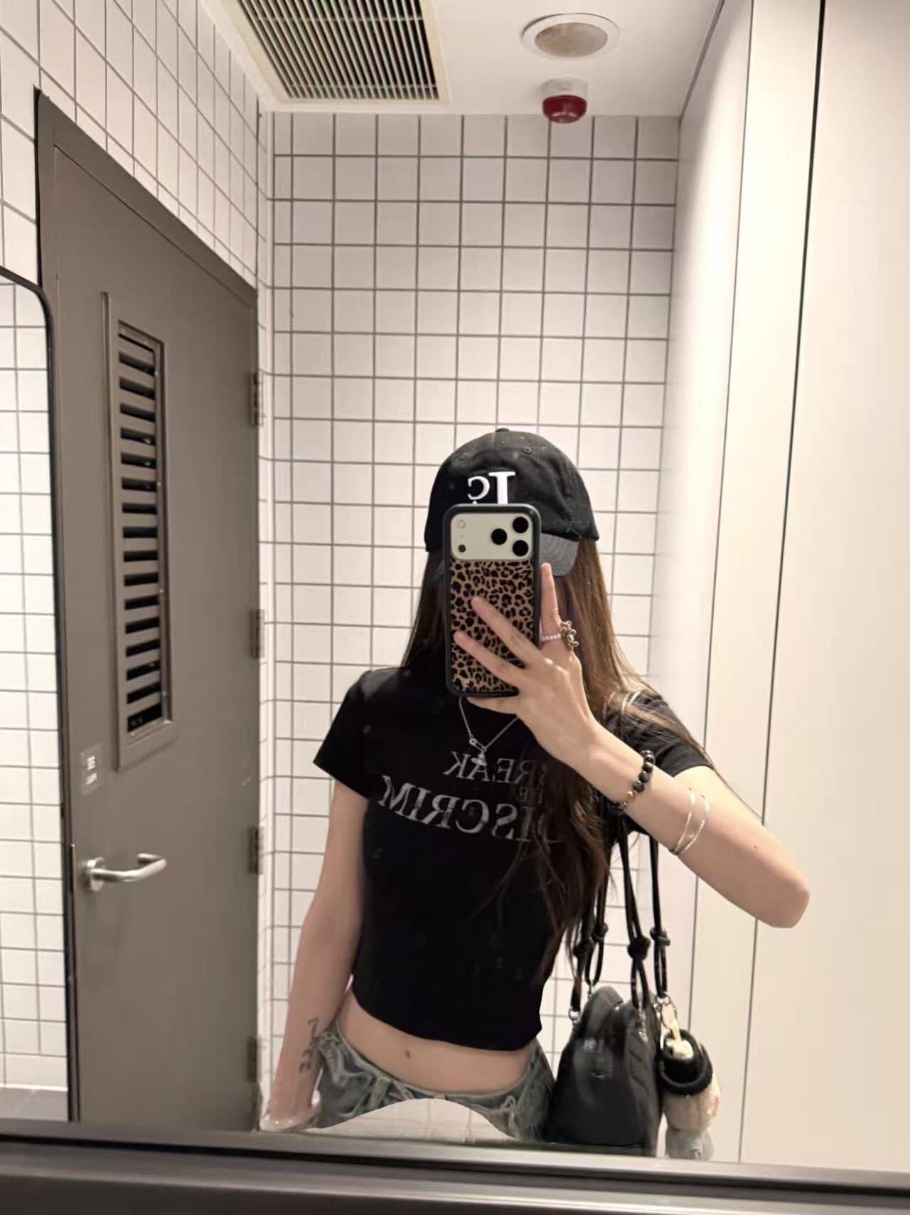 아메리칸 레트로 라운드 넥 핫걸 쇼트 스타일 프린트 반팔 티셔츠