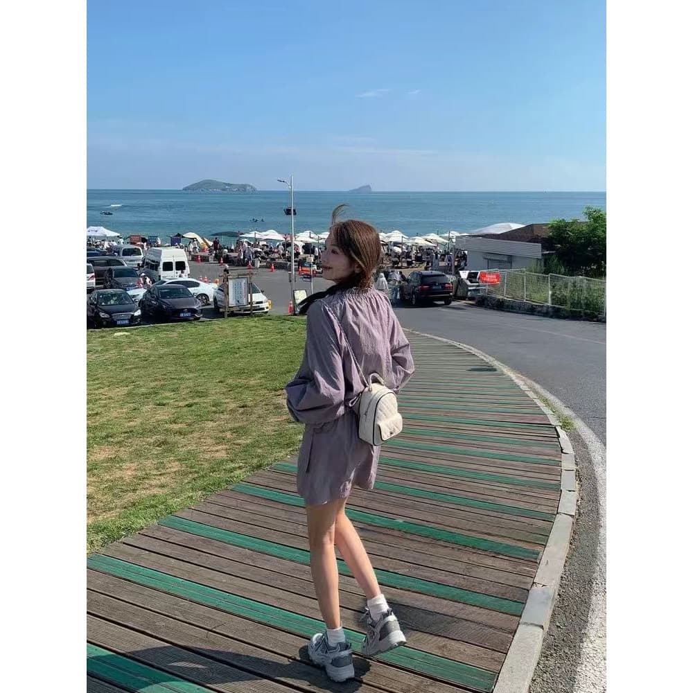 고급 센스 야외 스포츠 슈트 여성 여름 보라색 느긋한 바람 자외선 차단 요금 외투 미니 스커트 캐주얼 투피스 세트 이미지 4