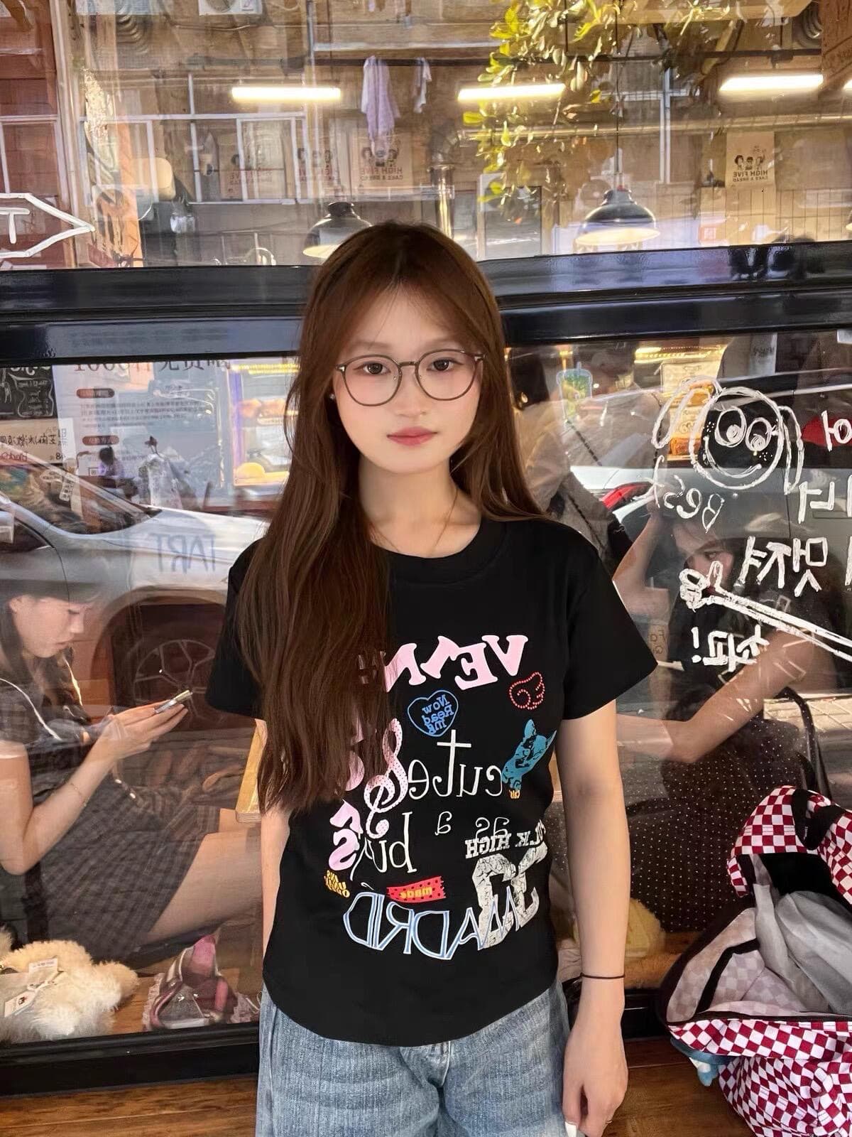 아메리칸 레트로 긍정적 인 어깨 라운드 넥 프린트 반팔 티셔츠 이미지 2