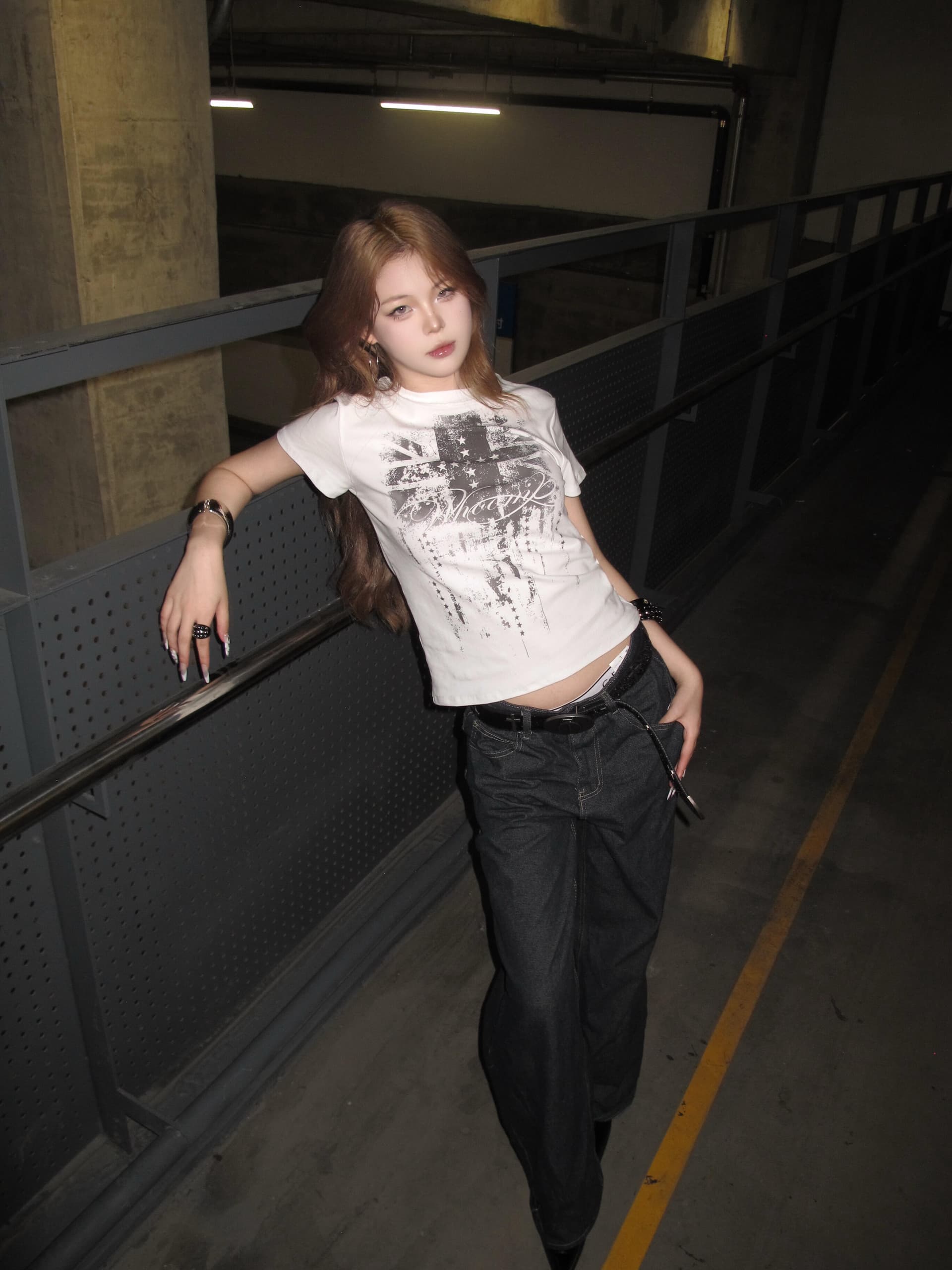 아메리칸 레트로 긍정적 인 어깨 라운드 넥 프린트 반팔 티셔츠 이미지 4