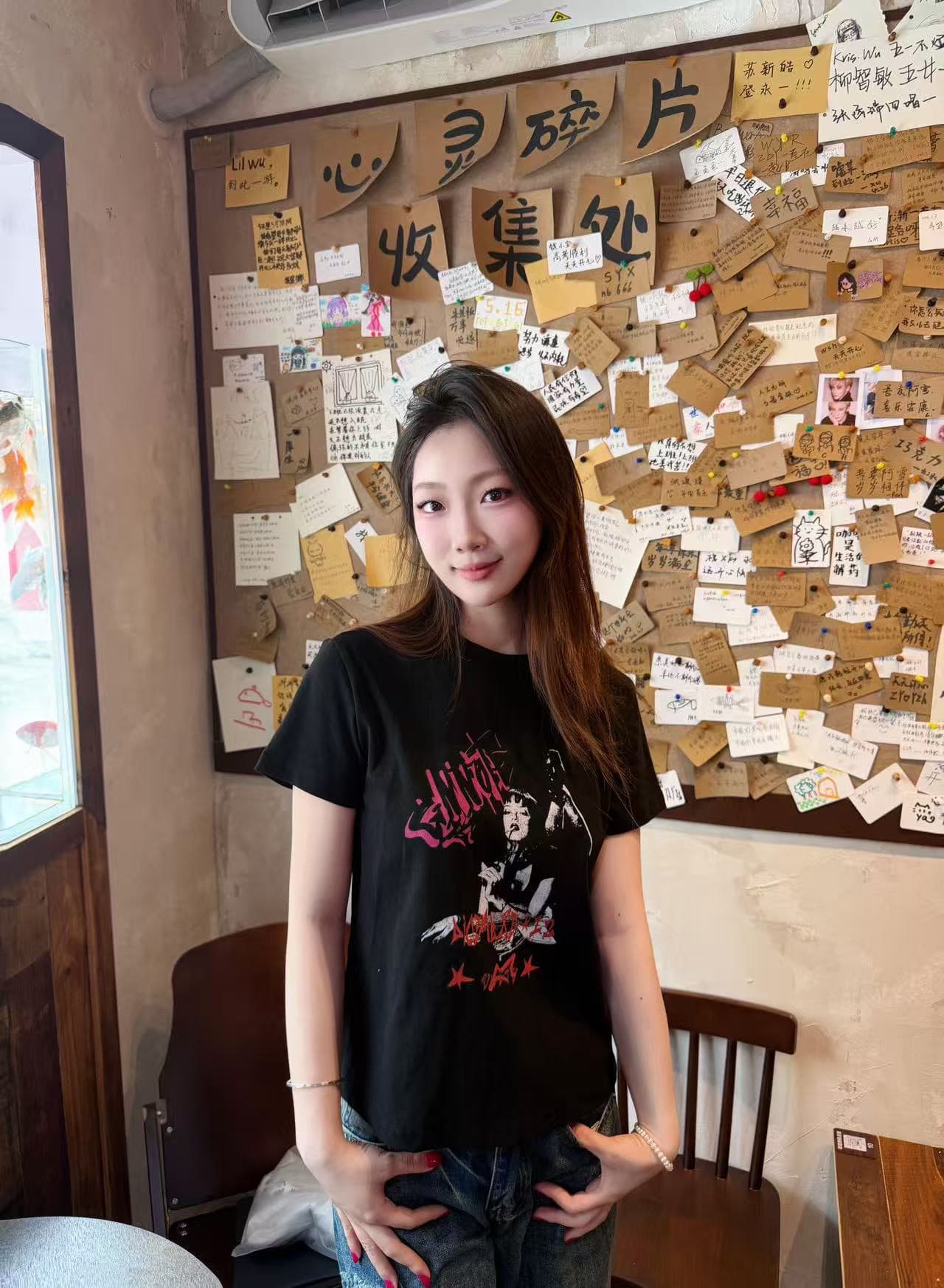 아메리칸 레트로 긍정적 인 어깨 라운드 넥 프린트 반팔 티셔츠 상세 이미지 5