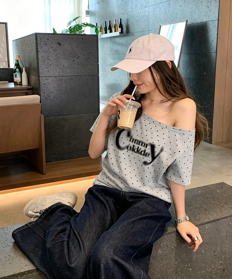 여름 새로운 한 부서 도트 무늬 비스듬한 칼라 오프숄더 프린트 섹션 반팔 티셔츠 상세 이미지 3