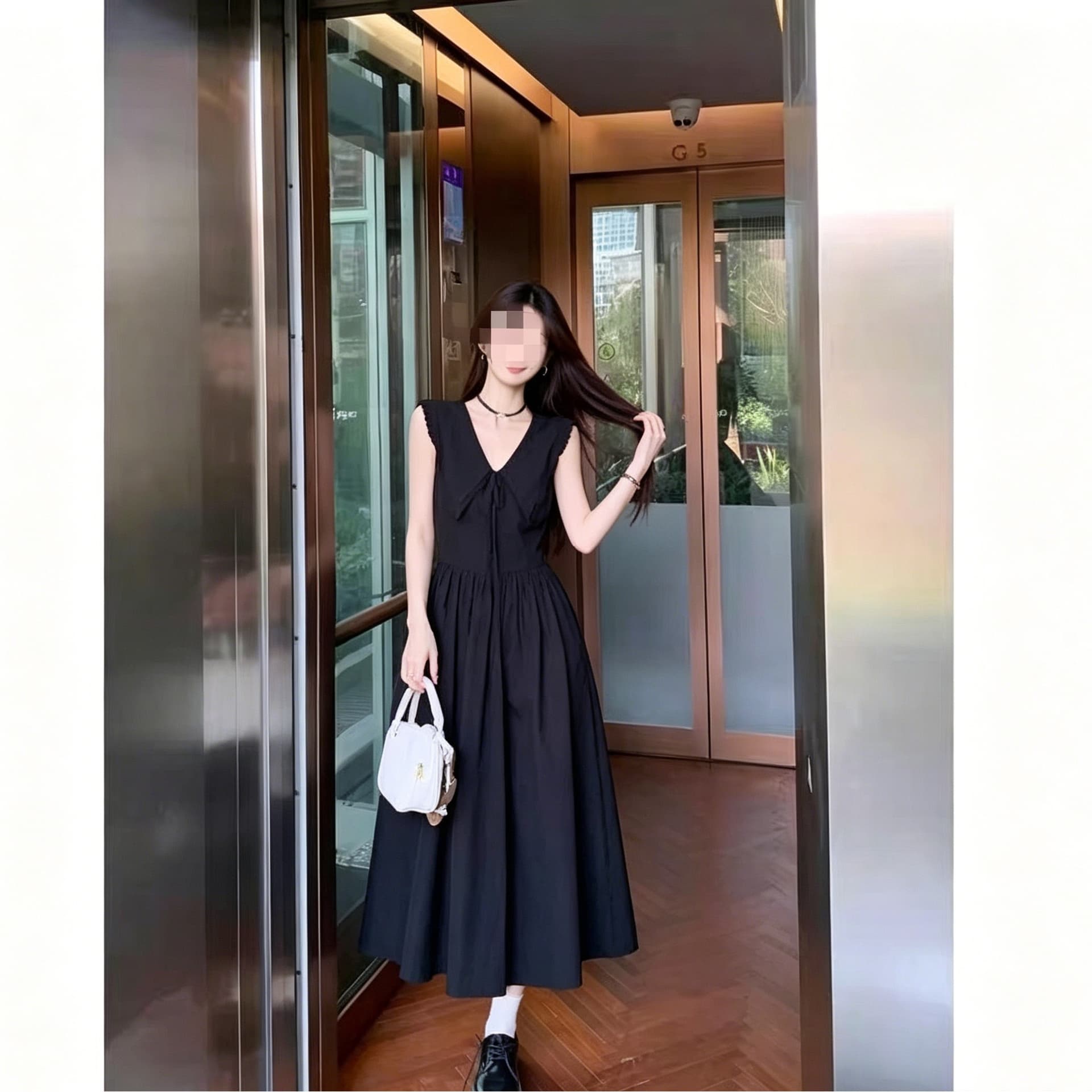 검정색 v 칼라 민소매 여성 드레스 여름 허리 수축 슬림해 보이는 그는 벤 바람 품격 큰 진자 롱 스커트 출퇴근 작은 검은 드레스 이미지 5