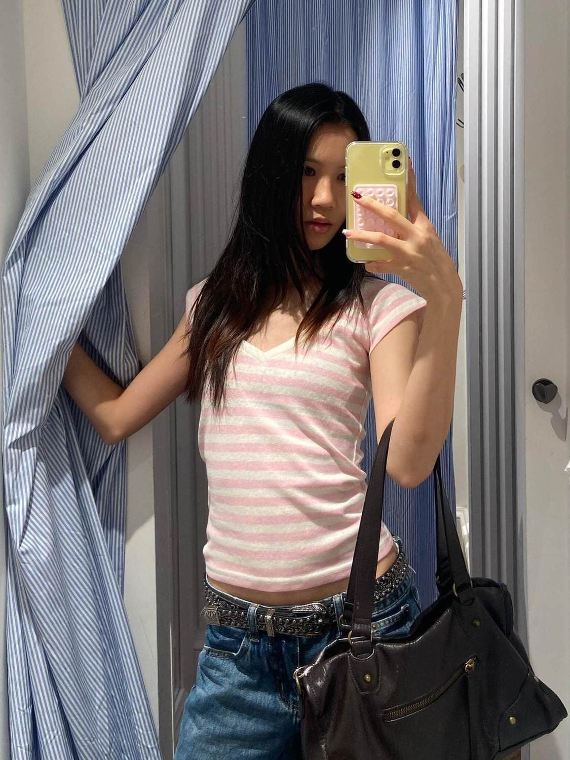 180g 스트라이프 원본 품질 V넥 작은 날다 소매 몸매 가꾸기 스트라이프 기초 만나는 여성 여름 반팔 상세 이미지 5