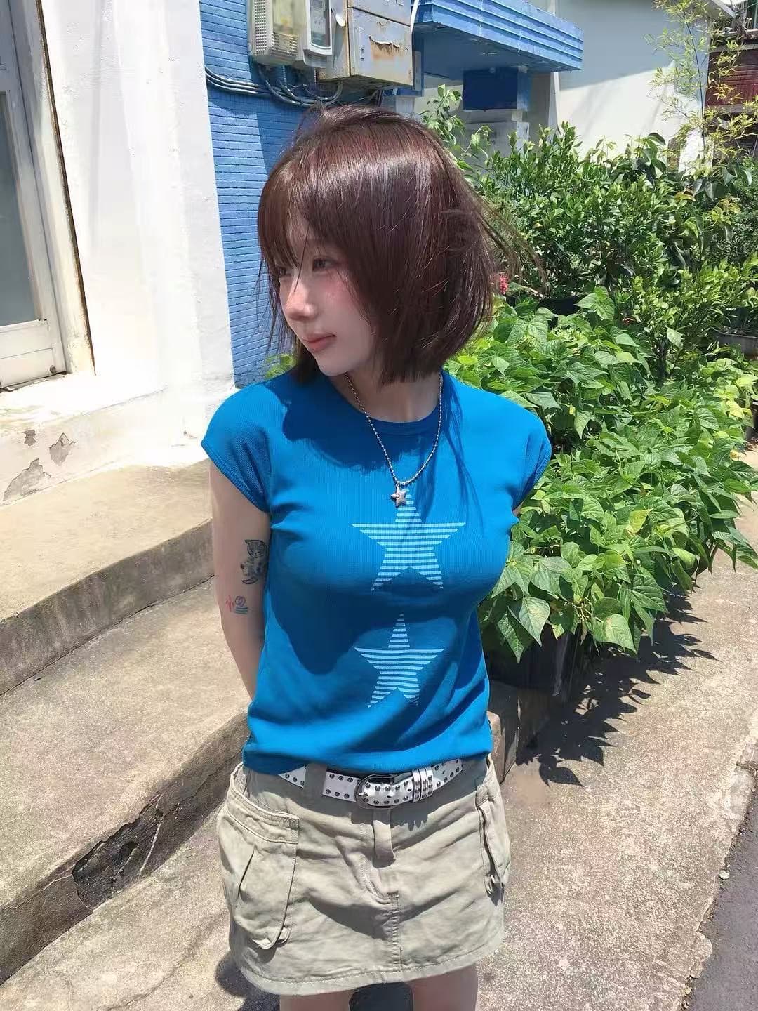 아메리칸 레트로 긍정적 인 어깨 프린트 반팔 티셔츠 여성 2026 여름 거리 다용도 몸매 가꾸기 핫걸 맨위 상세 이미지 4