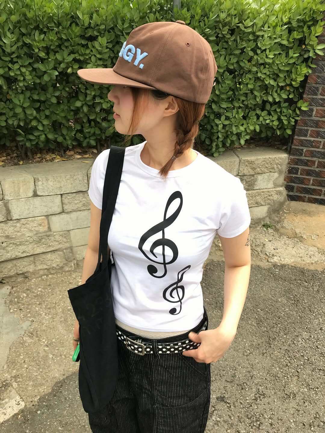 아메리칸 레트로 높음 거리 반팔 티셔츠 여성 여름 프린트 알파벳 핫걸 바람 몸매 가꾸기 패션 맨위