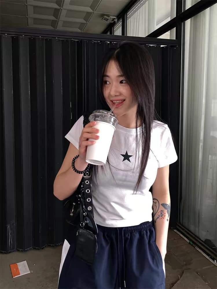 내 마음 속에 은신처 작은 별 달콤한 맛 이슬 뼈의 핫걸 쇼트 스타일 티셔츠 여성 다용도 작은 대중 긍정적 인 어깨 반팔