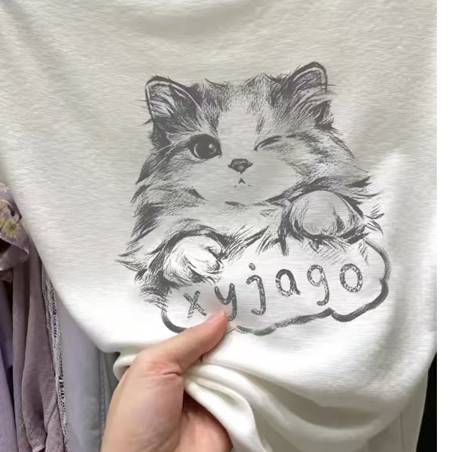 열세 개 알파벳 프린트 반팔 여성 2026 여름 슬림해 보이는 비스듬한 어깨 의류 이미지 2