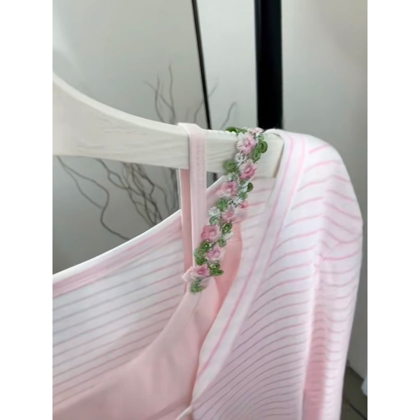 투피스 세트 외부 눈꽃 면 이너 맨 면 있음 가슴 패드 원본 것 핑크색 스트라이프 자수 슬립 세트 이미지 2
