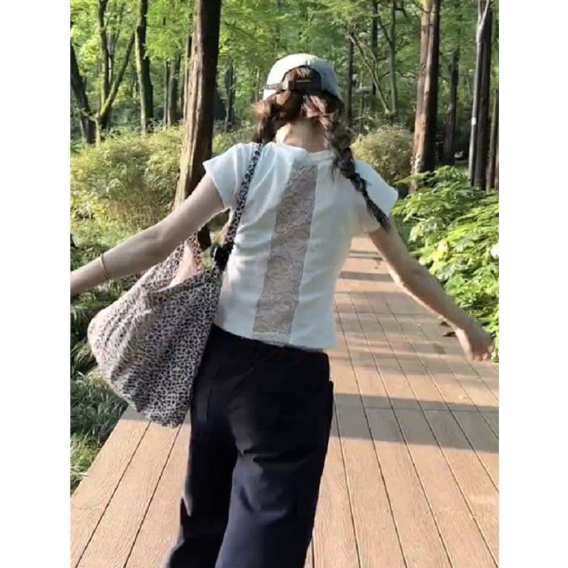 모달 260 순수한 욕망 뒤에 홀로우 아웃 레이스 조각 몸매 가꾸기 슬림해 보이는 반팔 티셔츠 여성 상세 이미지 1