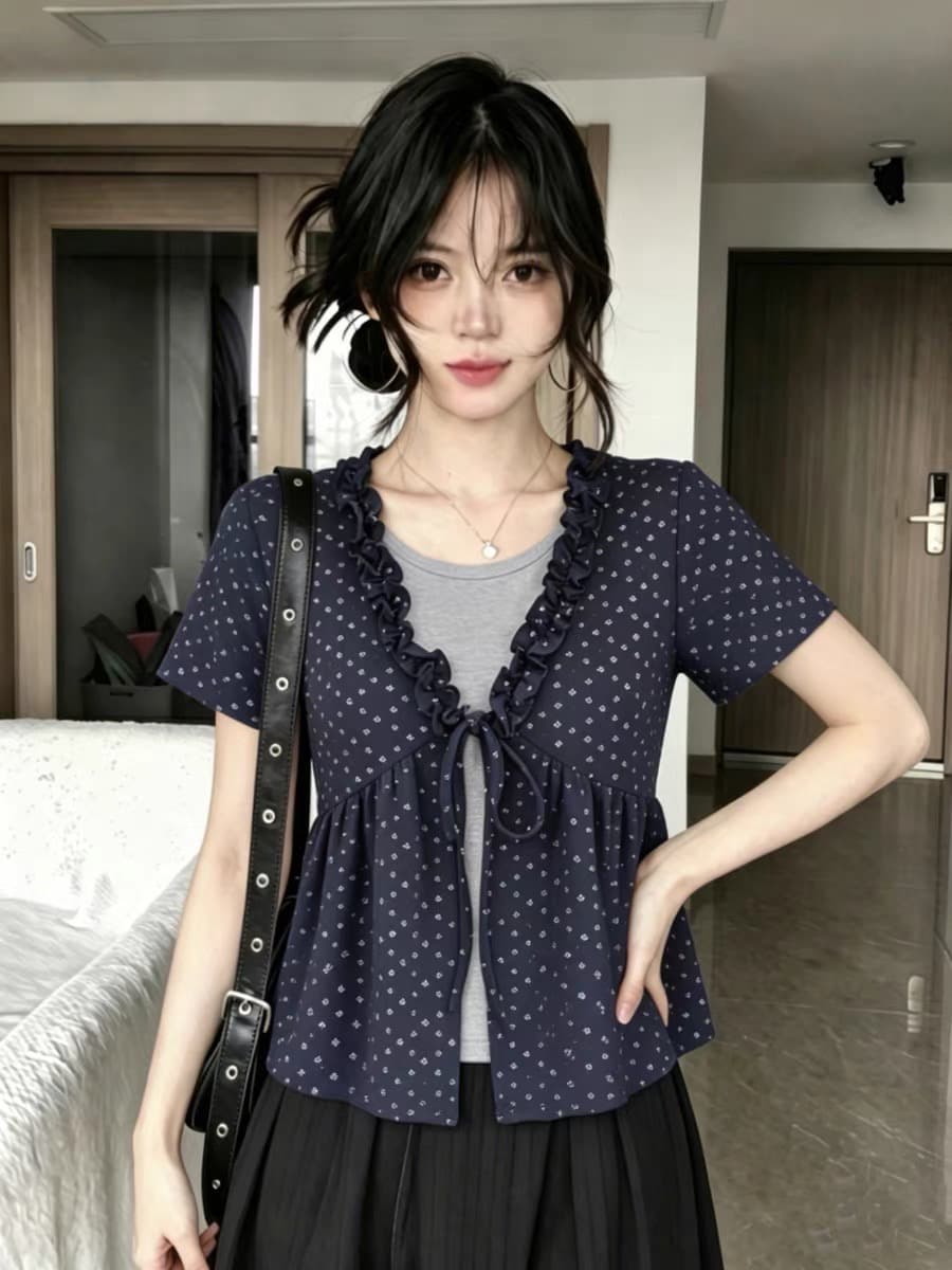 빅 사이즈 프랑스식 부드러운 바람 페이크 레이어드 V넥 반팔 티셔츠 여성 여름 레이스업 꽃무늬 라운드 넥 맨위 이미지 2