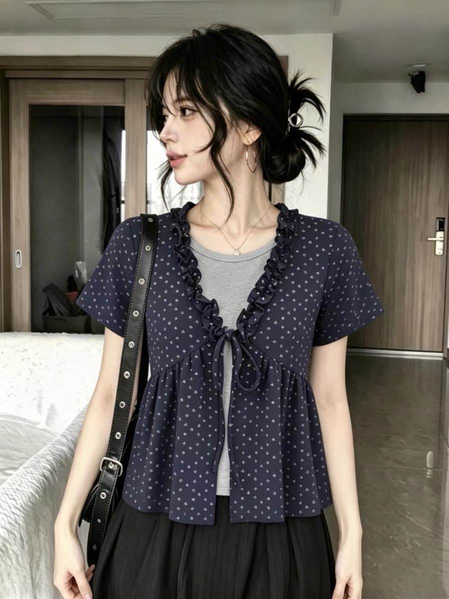 빅 사이즈 프랑스식 부드러운 바람 페이크 레이어드 V넥 반팔 티셔츠 여성 여름 레이스업 꽃무늬 라운드 넥 맨위 이미지 3
