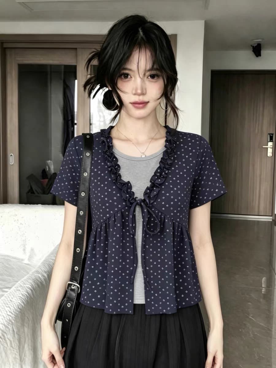 빅 사이즈 프랑스식 부드러운 바람 페이크 레이어드 V넥 반팔 티셔츠 여성 여름 레이스업 꽃무늬 라운드 넥 맨위 이미지 4
