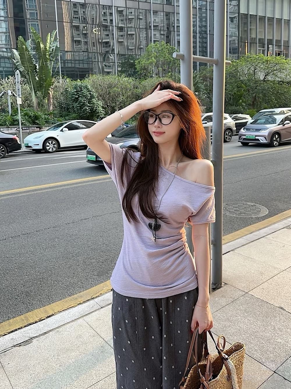 광저우 원단 비스듬한 칼라 반팔 티셔츠 여성 의류 봄 여름 한 부서 허리 수축 오프숄더 달콤한