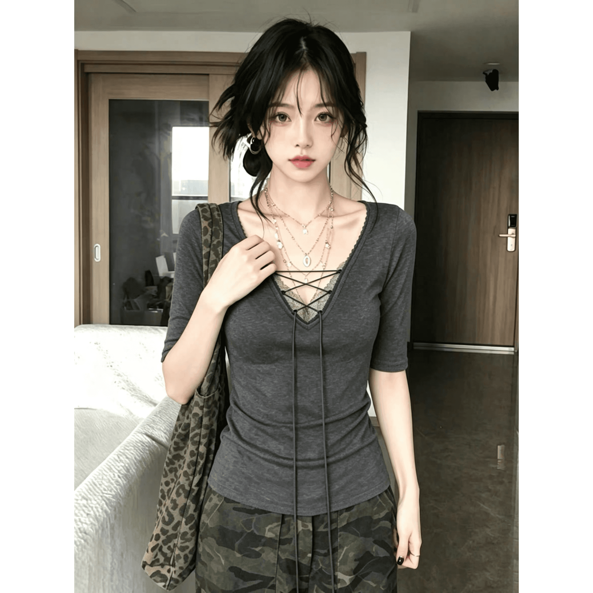40 오스트리아 세대 서울 210 그램 순면 핫걸 V넥 레이스 레이스업 티셔츠 여성 여름 디자인 센스 맨위 이미지 5