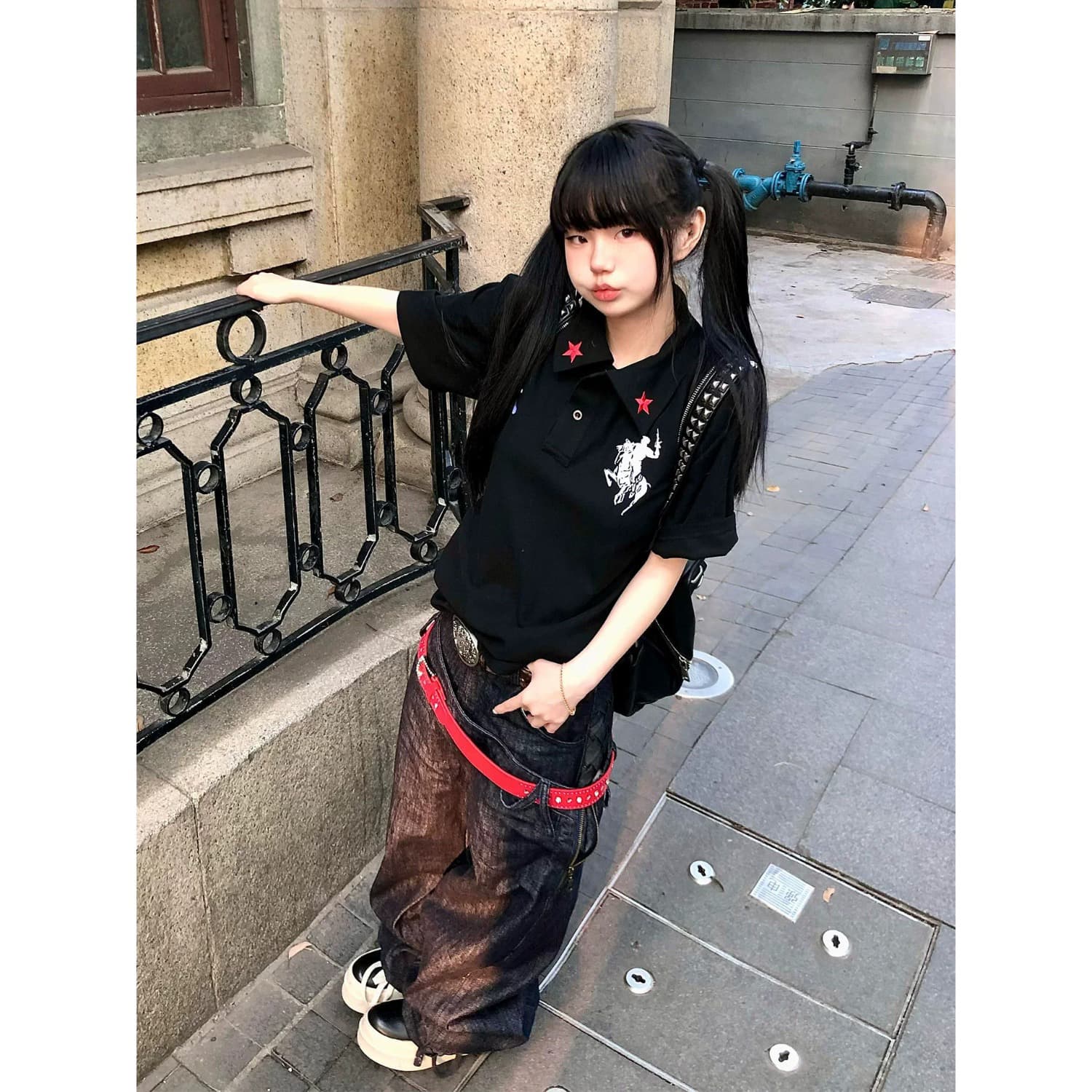 아메리칸 자수 POLO 칼라 학원 스타일 긍정적 인 어깨 반팔 티셔츠 남녀 여름 루즈핏 에디션 느긋한 커플룩 맨위 상세 이미지 2
