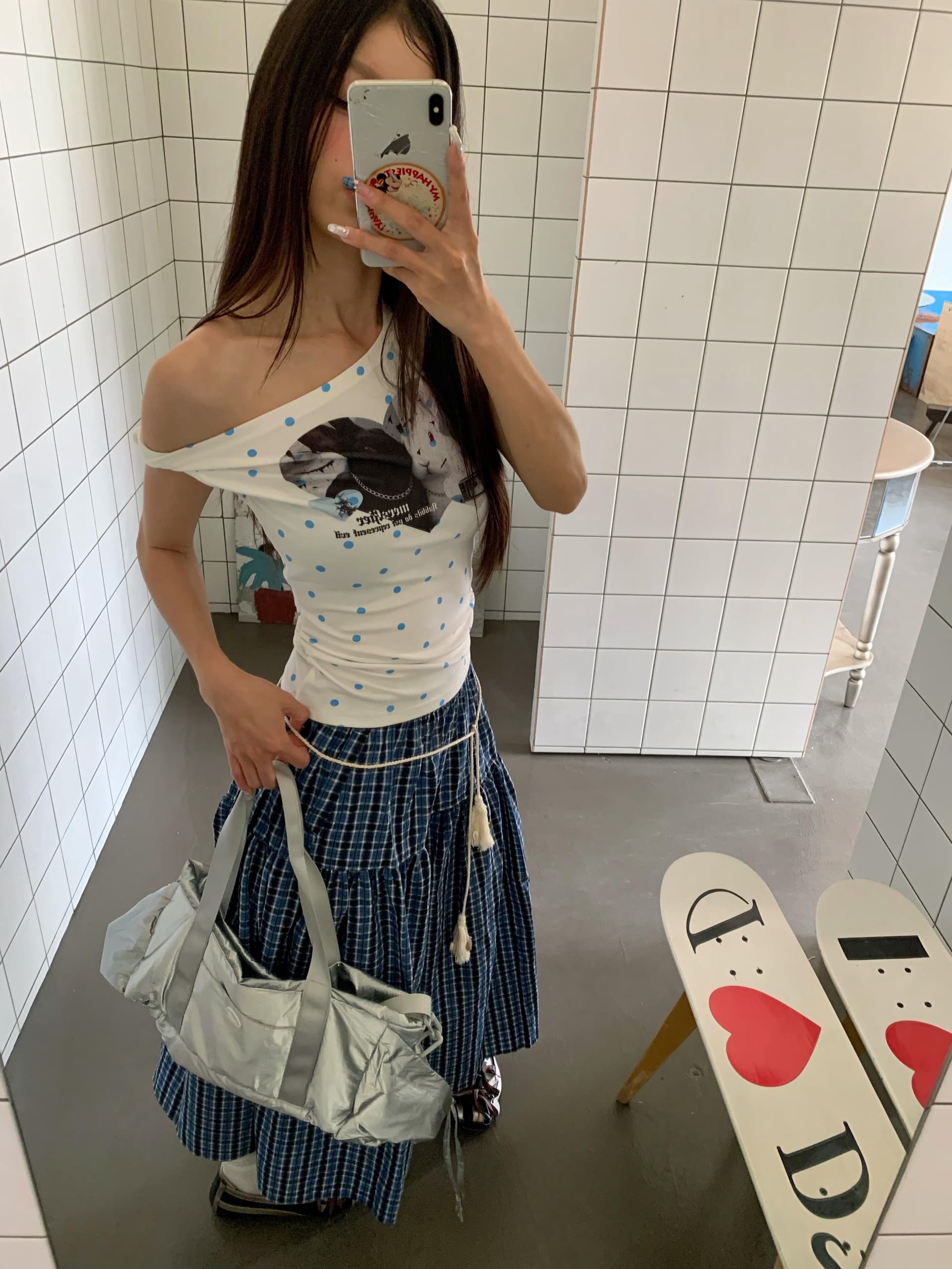 40 210 그램 빗질하다 92 면 8 암모니아 Lun 불규칙 비스듬한 어깨 비틀림 보트넥 반팔 티셔츠 상세 이미지 1