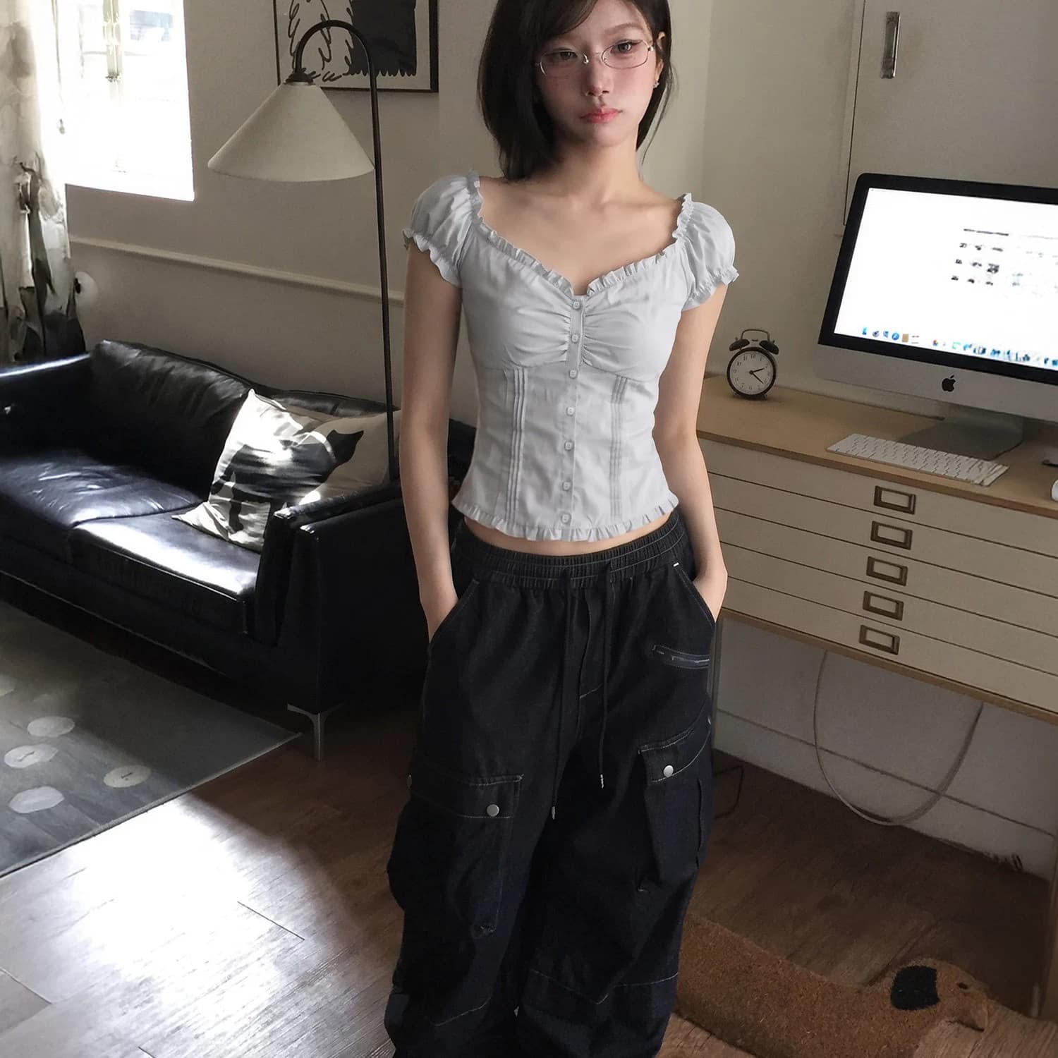 프랑스식 프릴 광장 칼라 거품 소매 셔츠 반팔 티셔츠 여성 여름 품격 작은 셔츠 몸매 가꾸기 쇼트 스타일 허리 수축 맨위 상세 이미지 3