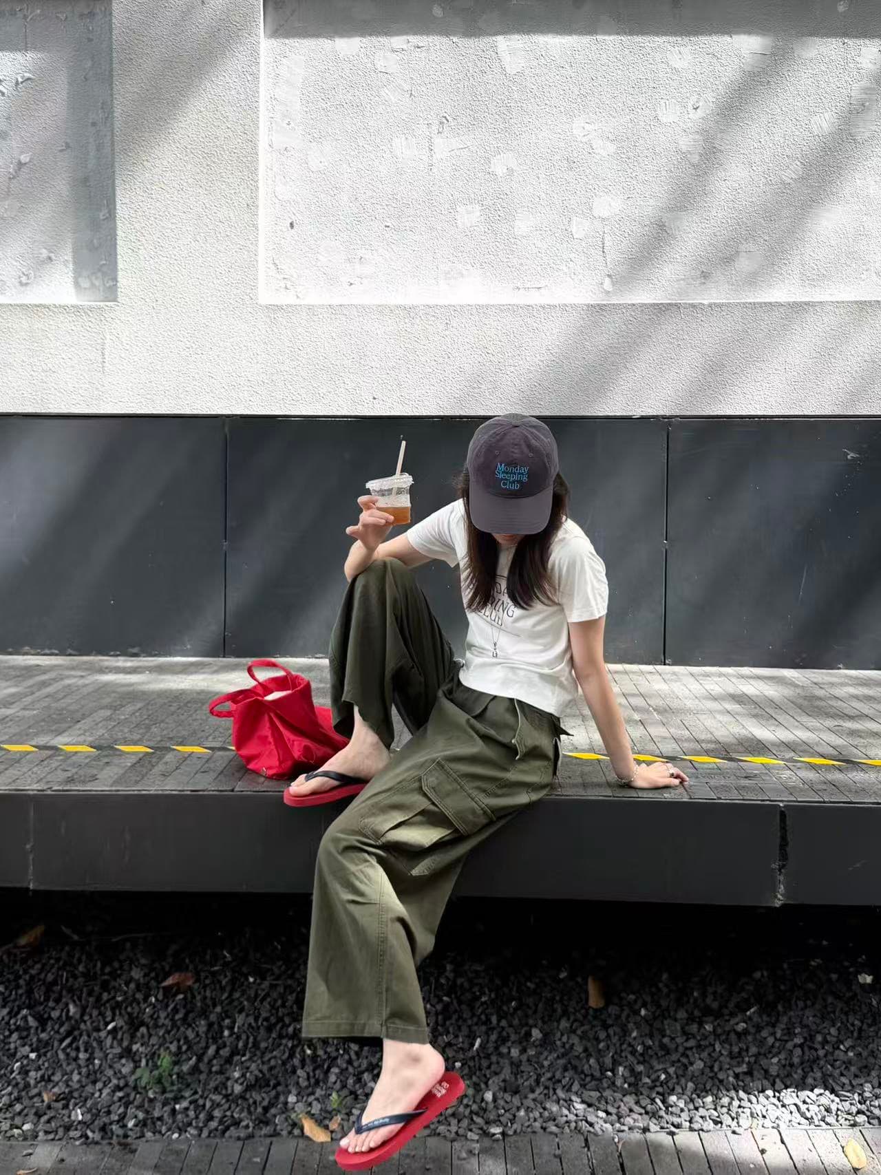 아메리칸 레트로 긍정적 인 어깨 몸매 가꾸기 라운드 넥 프린트 반팔 티셔츠 이미지 2