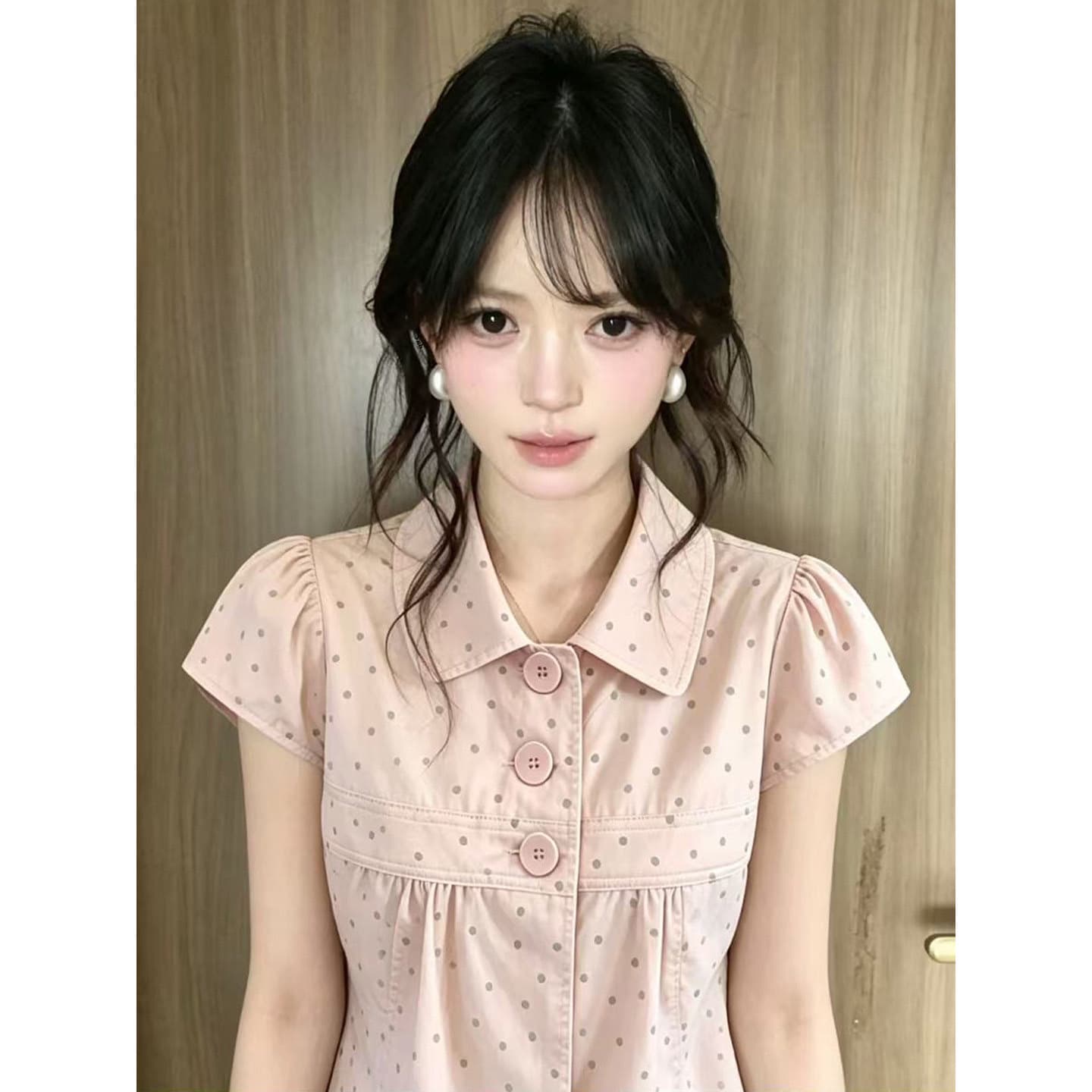 일본식 디자인 센스 도트 무늬 베이비 칼라 반팔 여성 셔츠 여름 핑크색 허리 수축 거품 소매 연령 감소 셔츠 상세 이미지 3