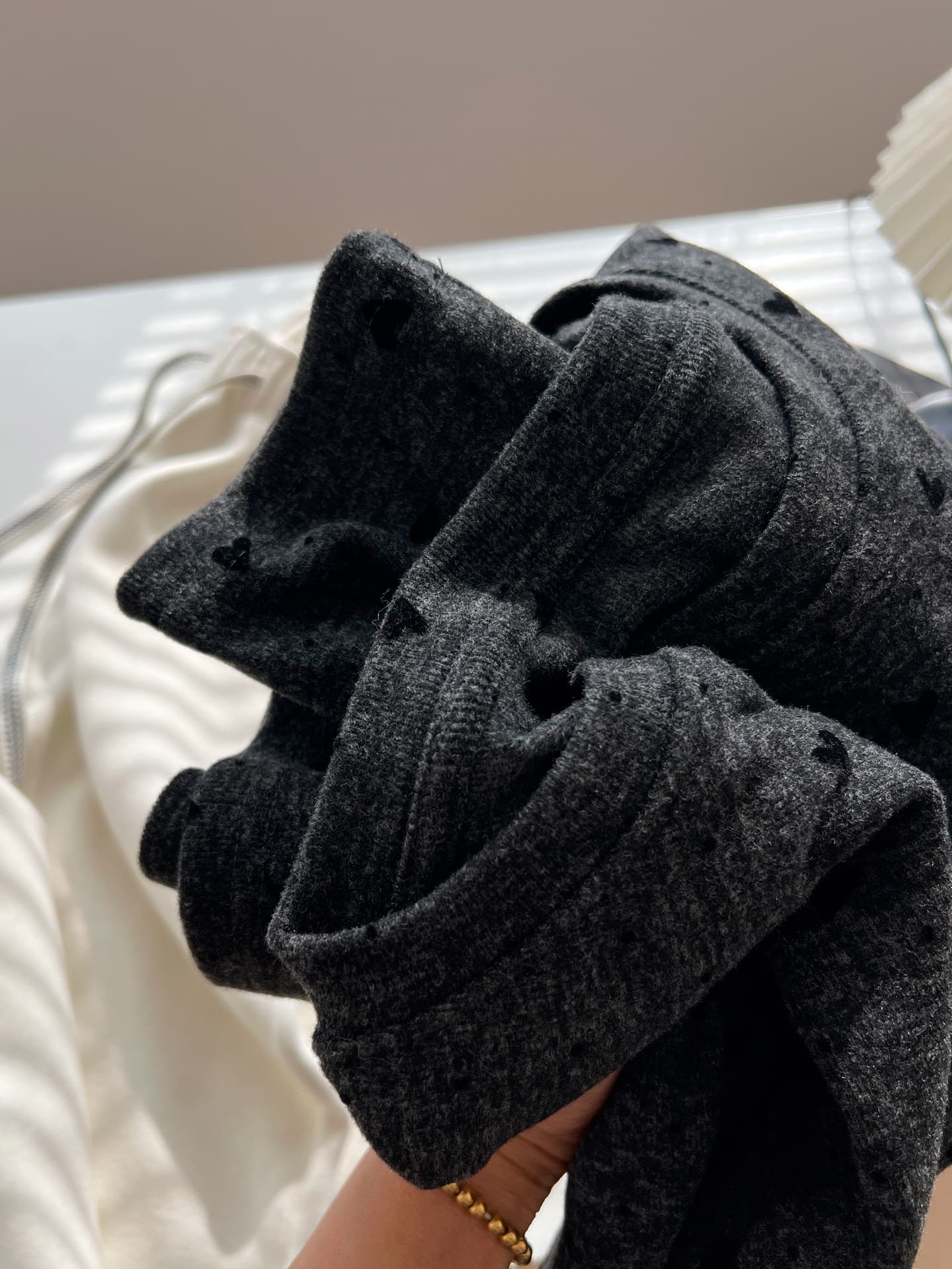 리브 De 플러시 빅 사이즈 300 근 작은 하트 라운드 넥 긴팔 티셔츠 여성 루즈핏 인사이드 가져 가라. 기본 셔츠 맨위 이미지 4