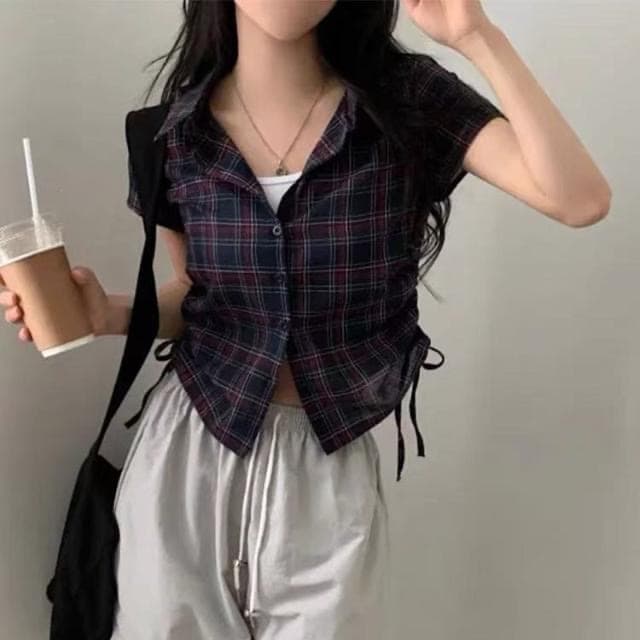 한 부서 체크무늬 반팔 싱글 줄 버튼 여성 셔츠 밑단 펌프 Pleat 펌프 로프 디자인 연령 감소 맨위 셔츠 상세 이미지 3