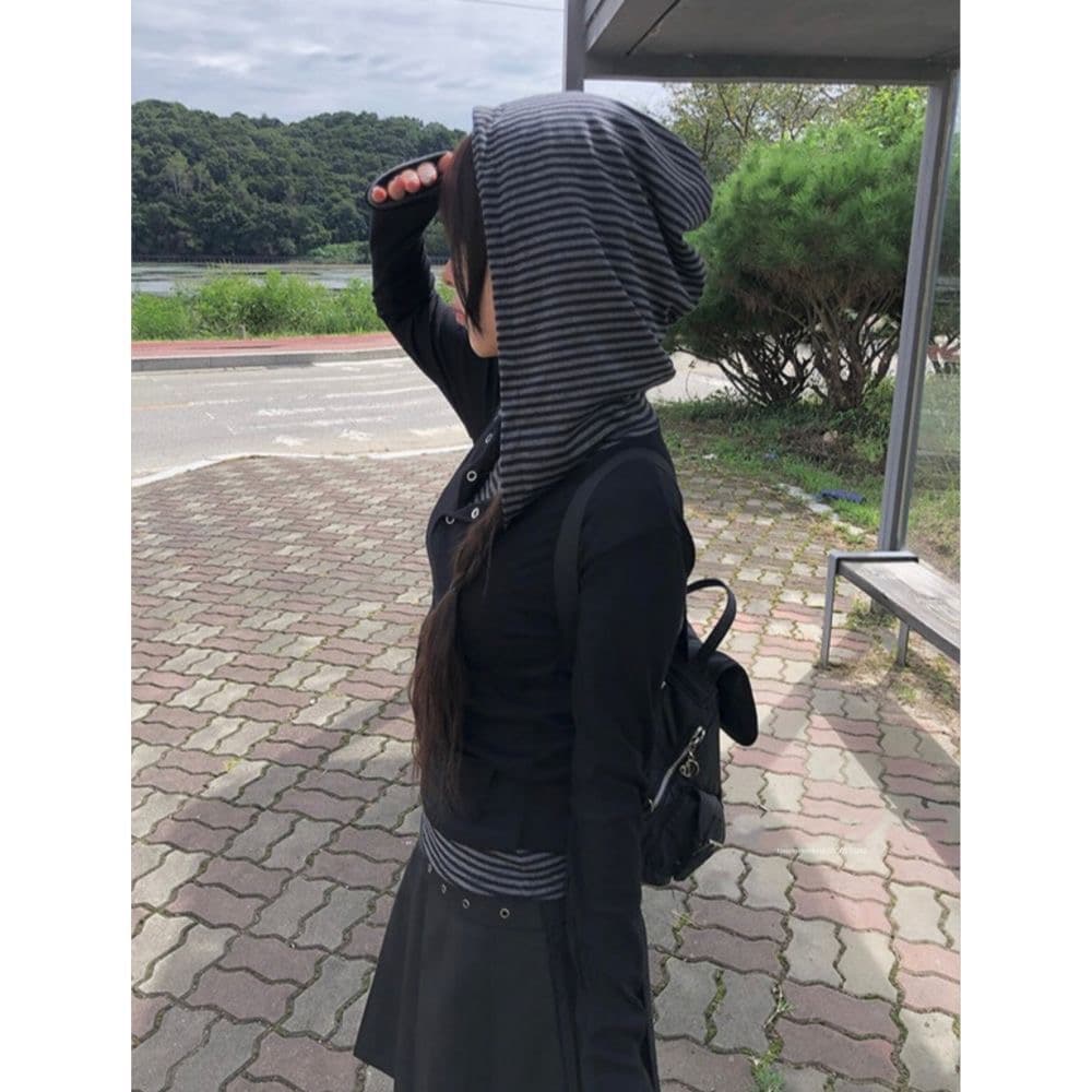 핫걸 ins 허리 수축 슬림해 보이는 검정색 까마귀 스트라이프 패치워크 배색 페이크 레이어드 맨위 여성 봄 가을 패션 트렌디