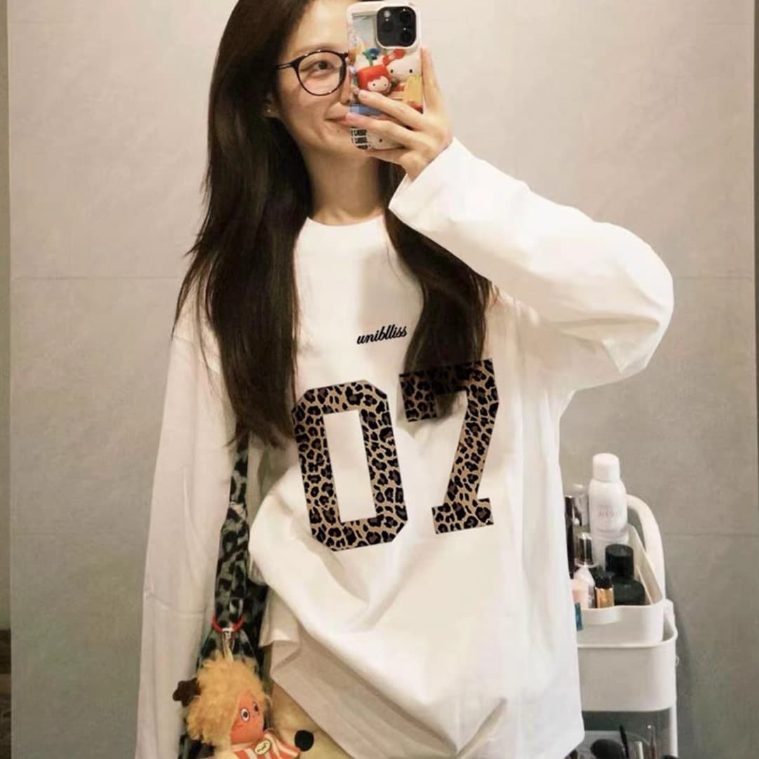 210 그램 21 이후 패키지 칼라 프린트 가을 의상 긴팔 티셔츠 여성 루즈핏 순면 라운드 넥 맨위 상세 이미지 1