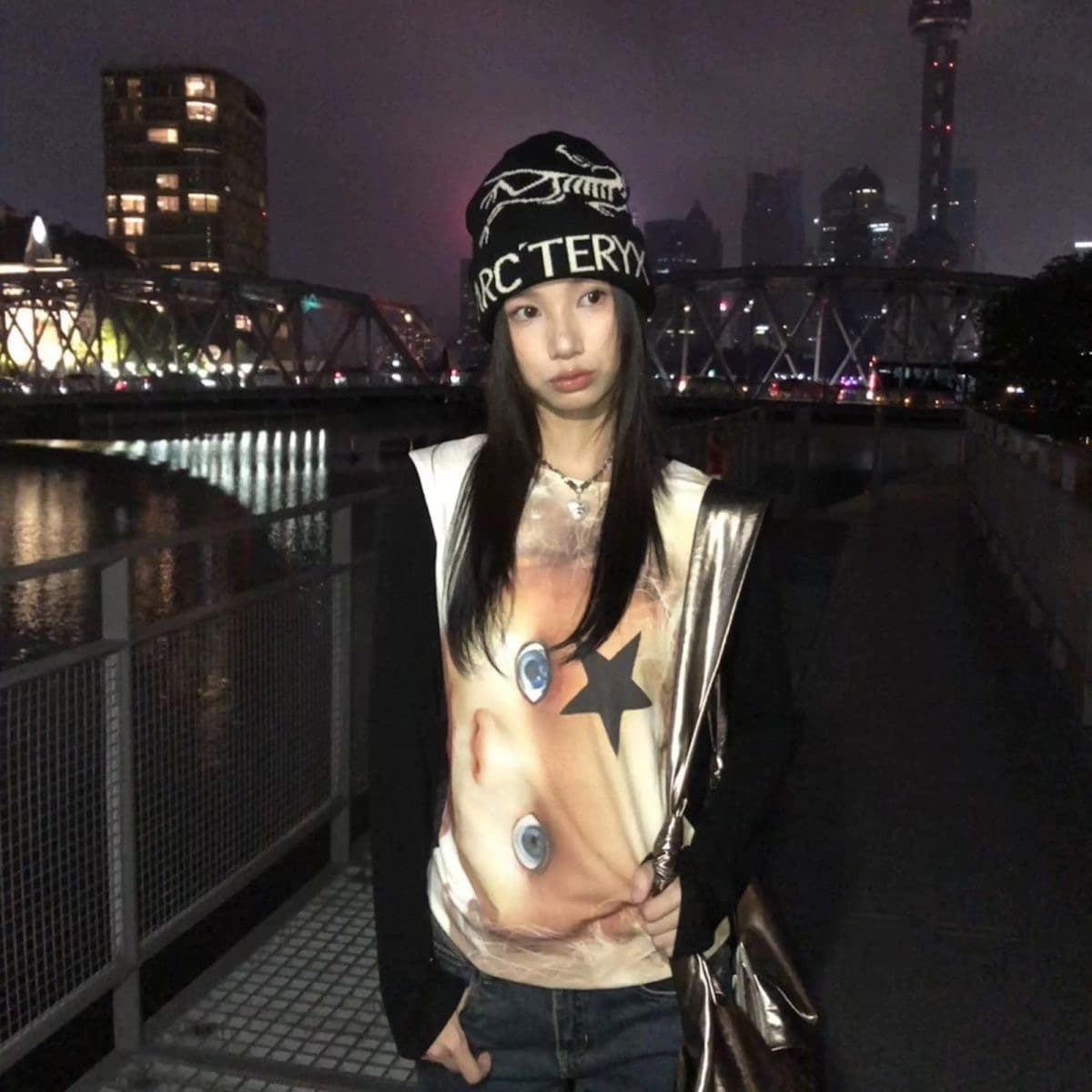 가을 아메리칸 핫걸 펑크 오리지널 디자인 프린트 이문화 프린트 긴팔 티셔츠 몸매 가꾸기 슬림해 보이는 맨위 ins 상세 이미지 2
