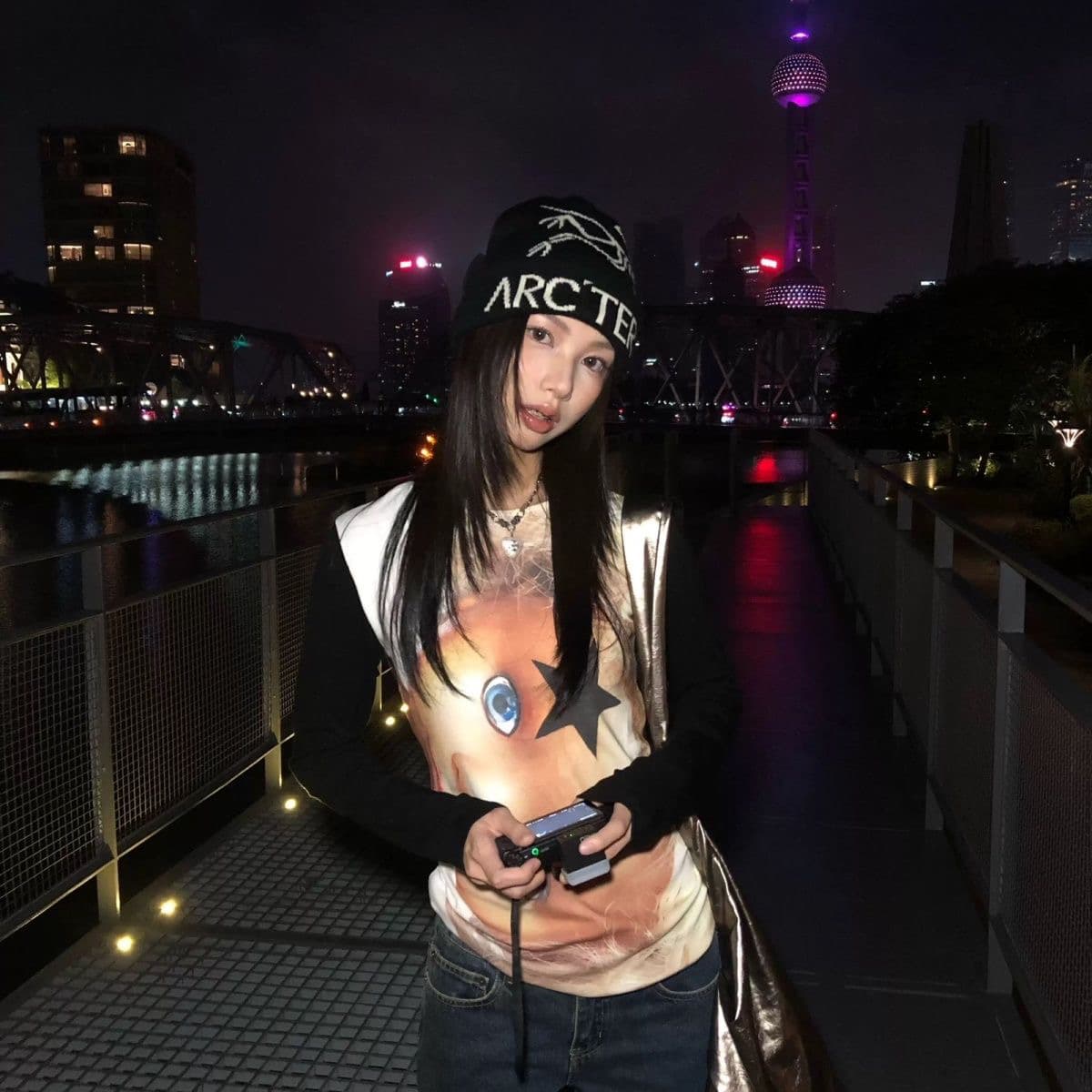 가을 아메리칸 핫걸 펑크 오리지널 디자인 프린트 이문화 프린트 긴팔 티셔츠 몸매 가꾸기 슬림해 보이는 맨위 ins 상세 이미지 3