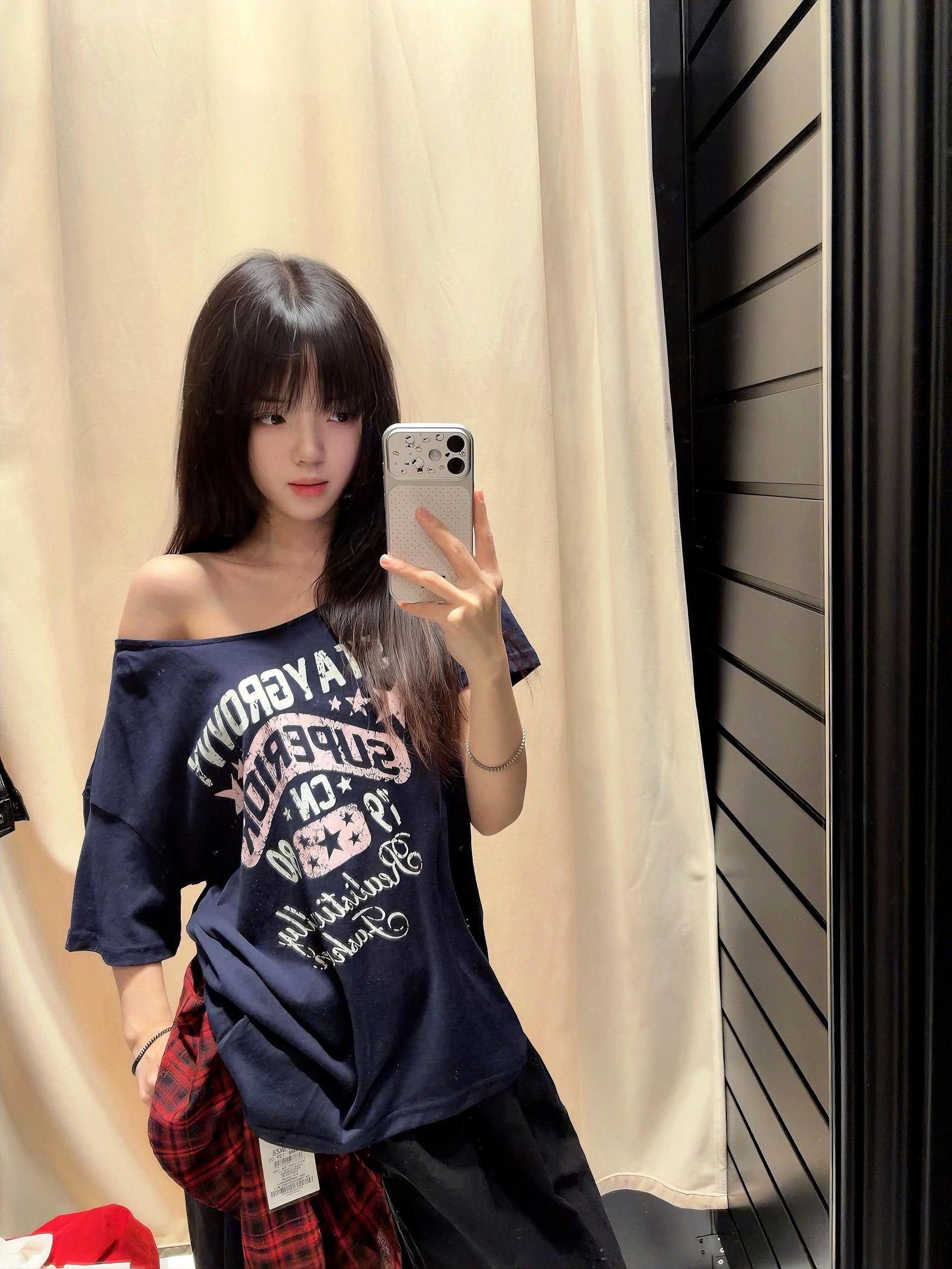 아메리칸 레트로 비스듬한 어깨 반팔 티셔츠 여성 여름 디자인 센스 작은 대중 오프숄더 핫걸 맨위