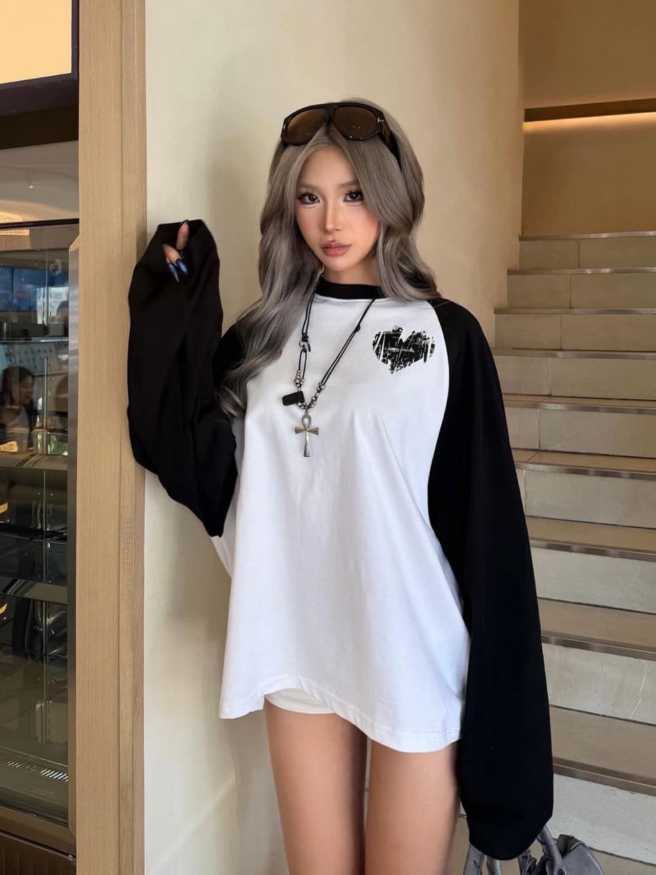 높은 품질 순면 200그램 21 빗질하다 정밀 프린트 가을 패치워크 색상 긴팔 티셔츠 여성